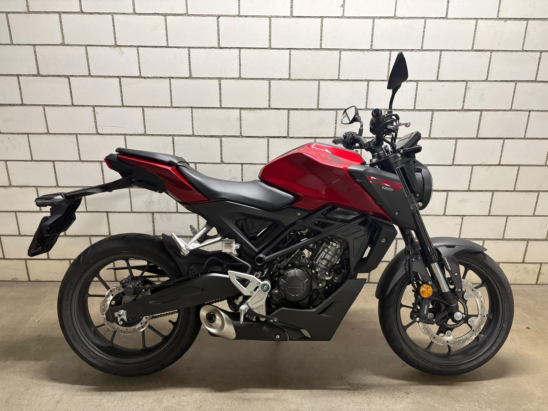 HONDA CB 125 R-image-1