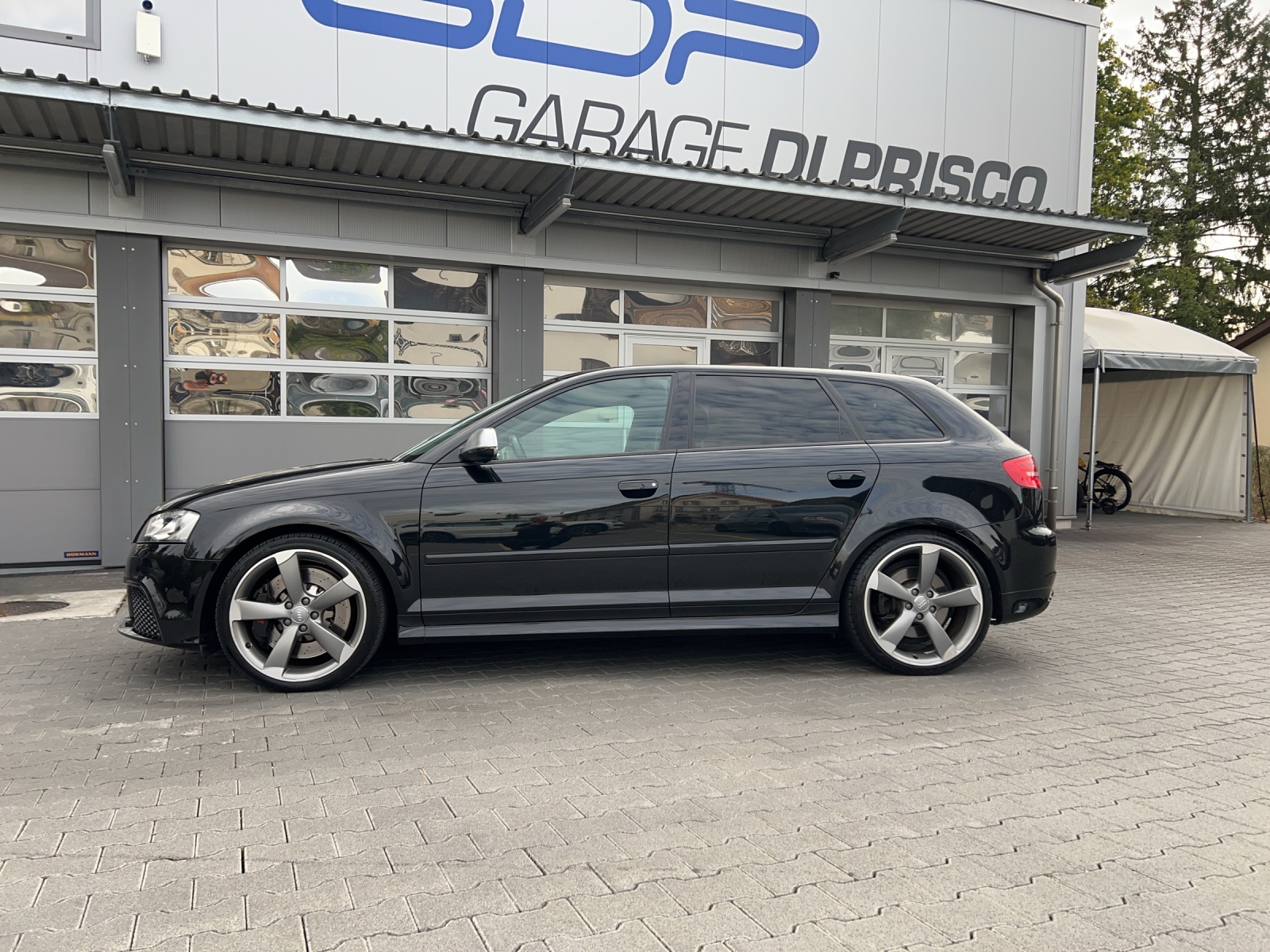 AUDI RS3 Sportback 2.5 TFSI quattro S-tronic-showroom-element-1