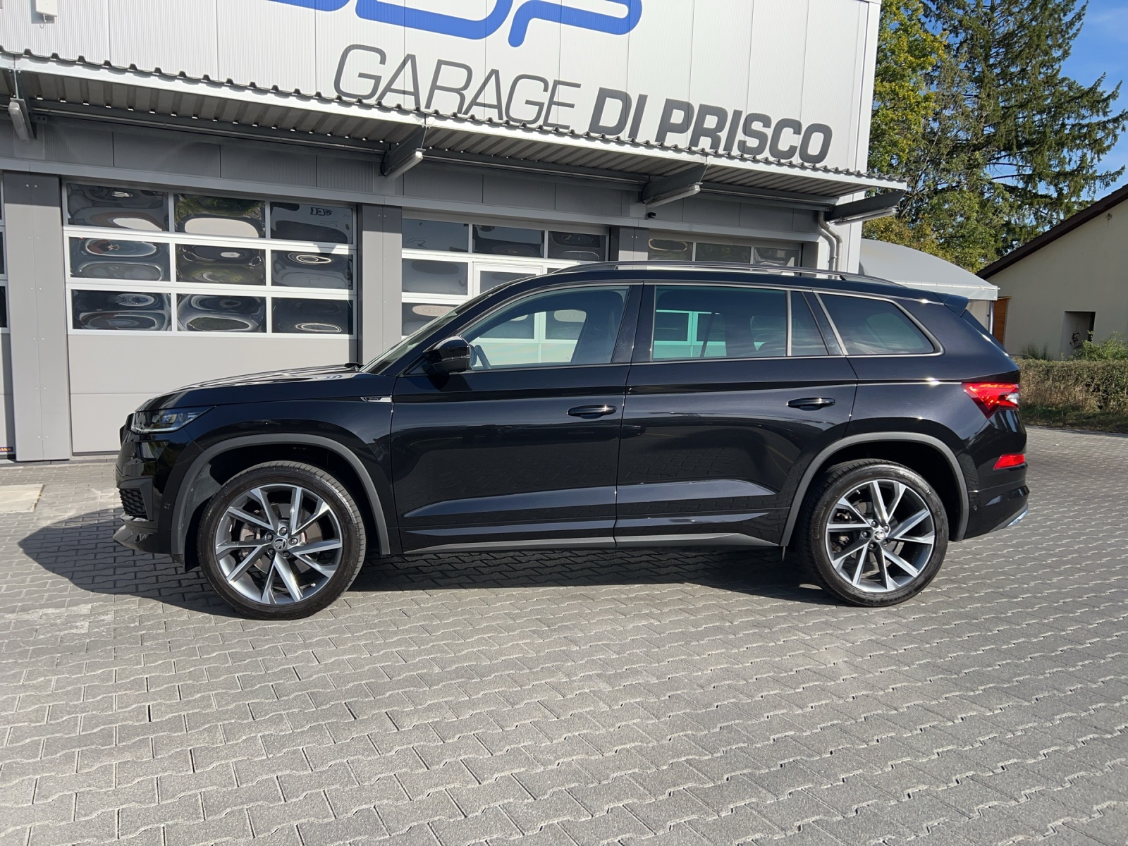 SKODA Kodiaq 2.0 TSI 4x4 SportLine-showroom-element-1