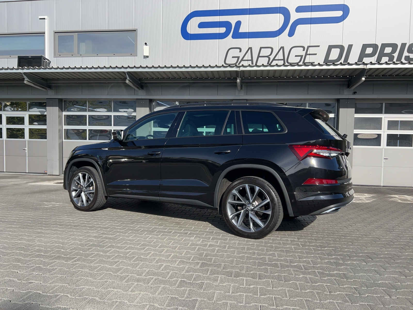 SKODA Kodiaq 2.0 TSI 4x4 SportLine-showroom-element-2