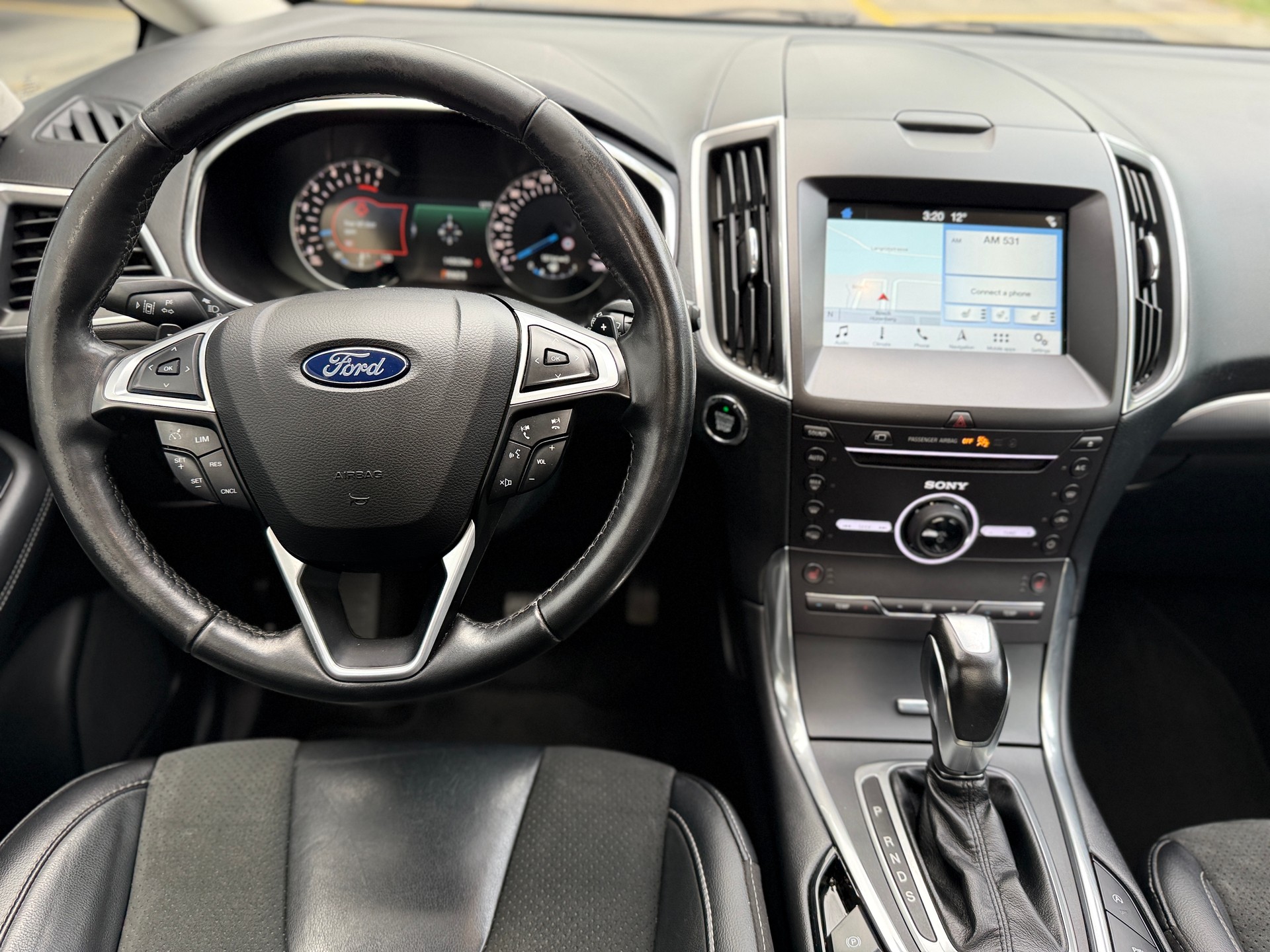 FORD S-Max 2.0 TDCi Trend AWD PoweShift * 7 Plätzer *-image-12