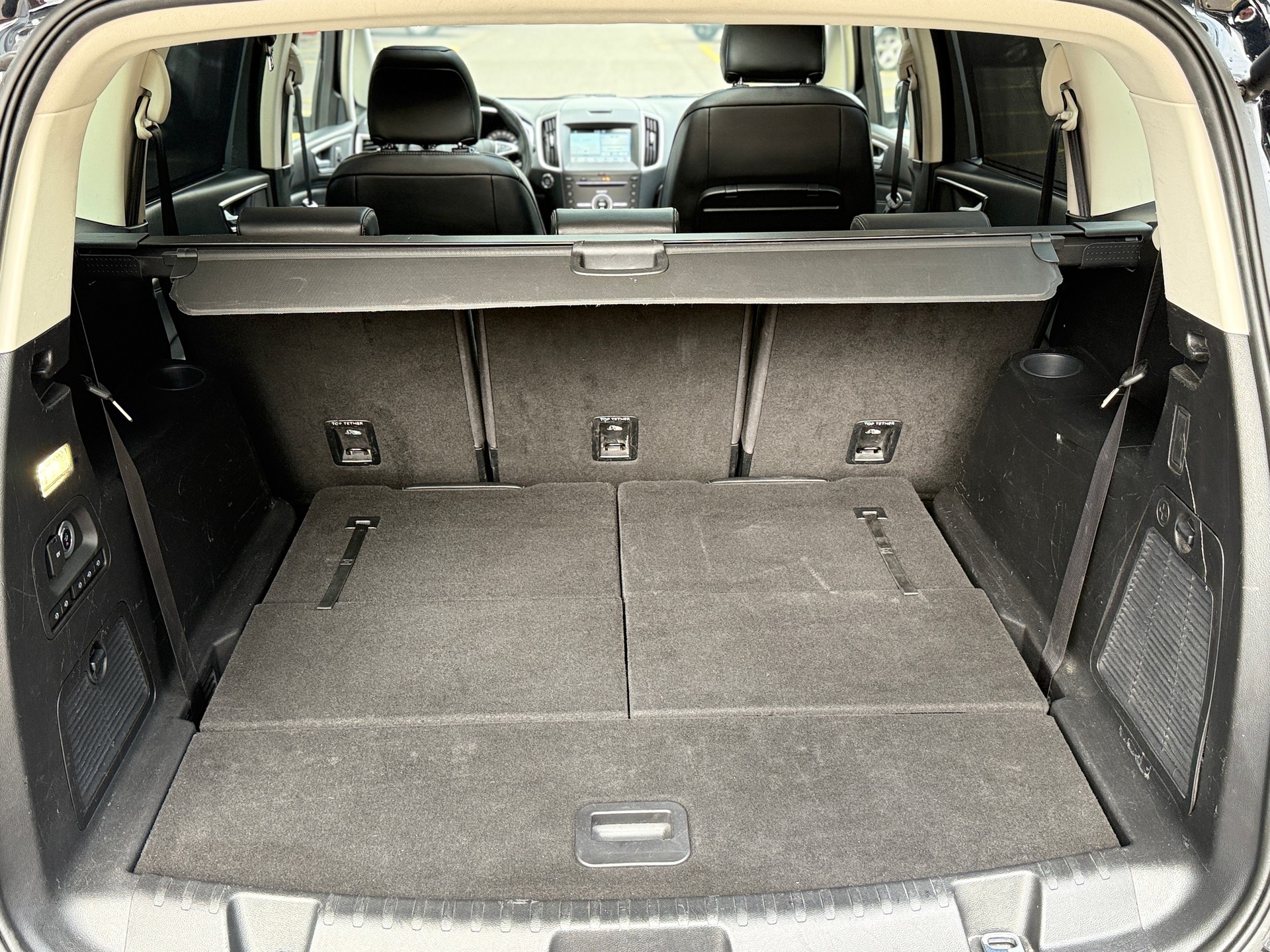 FORD S-Max 2.0 TDCi Trend AWD PoweShift * 7 Plätzer *-image-26