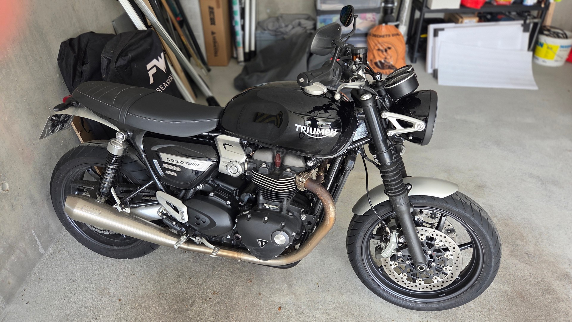 TRIUMPH Speed Twin 1200-image-2