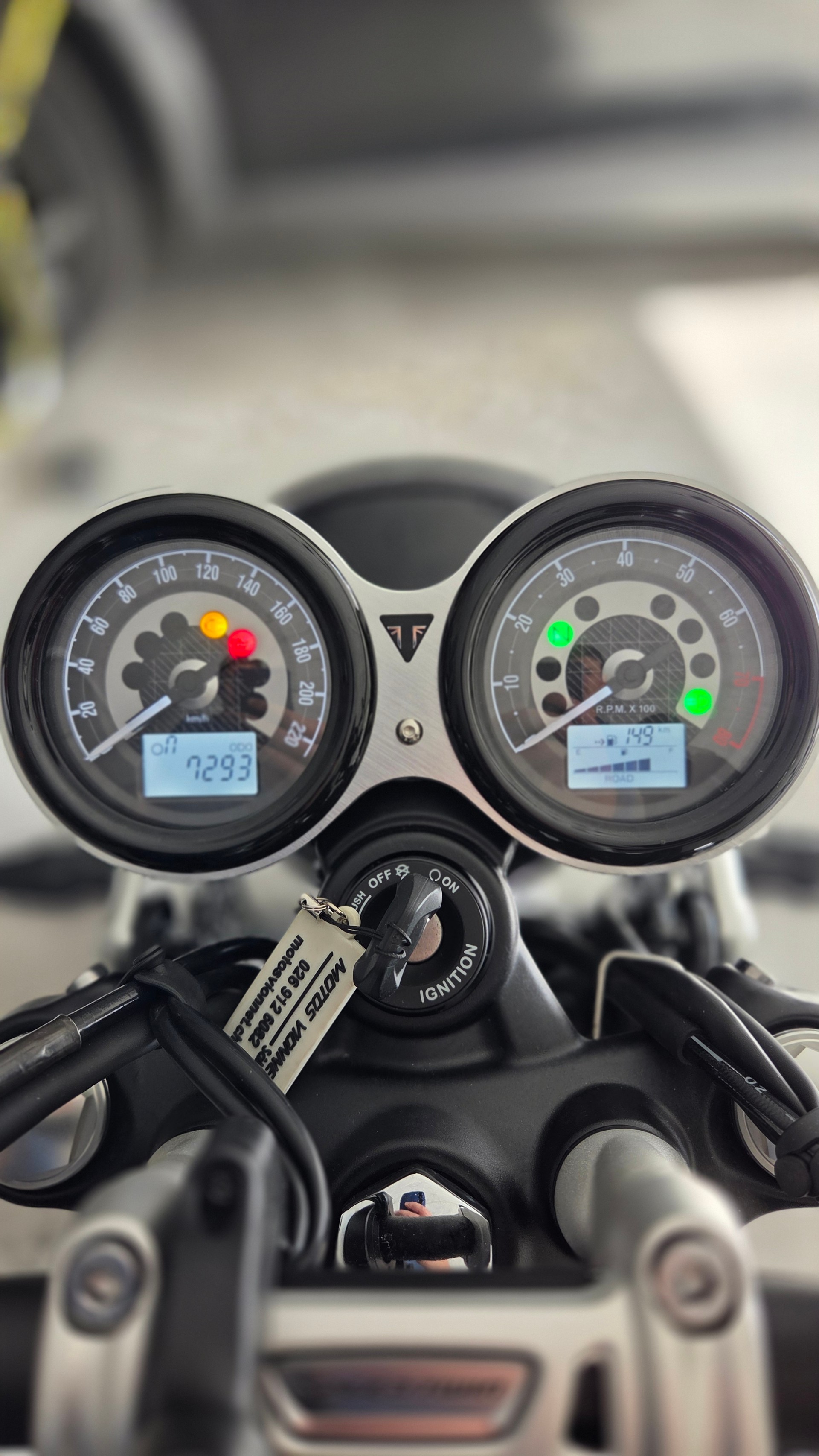 TRIUMPH Speed Twin 1200-image-6