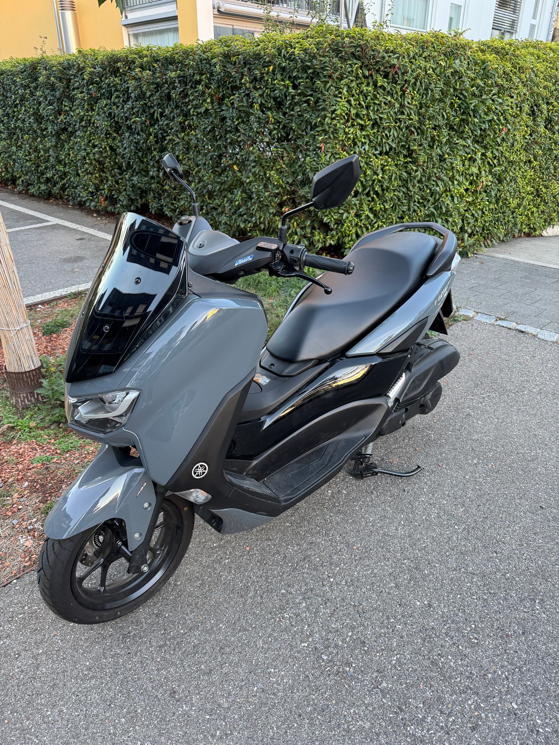 YAMAHA N-Max GPD 125-image-2
