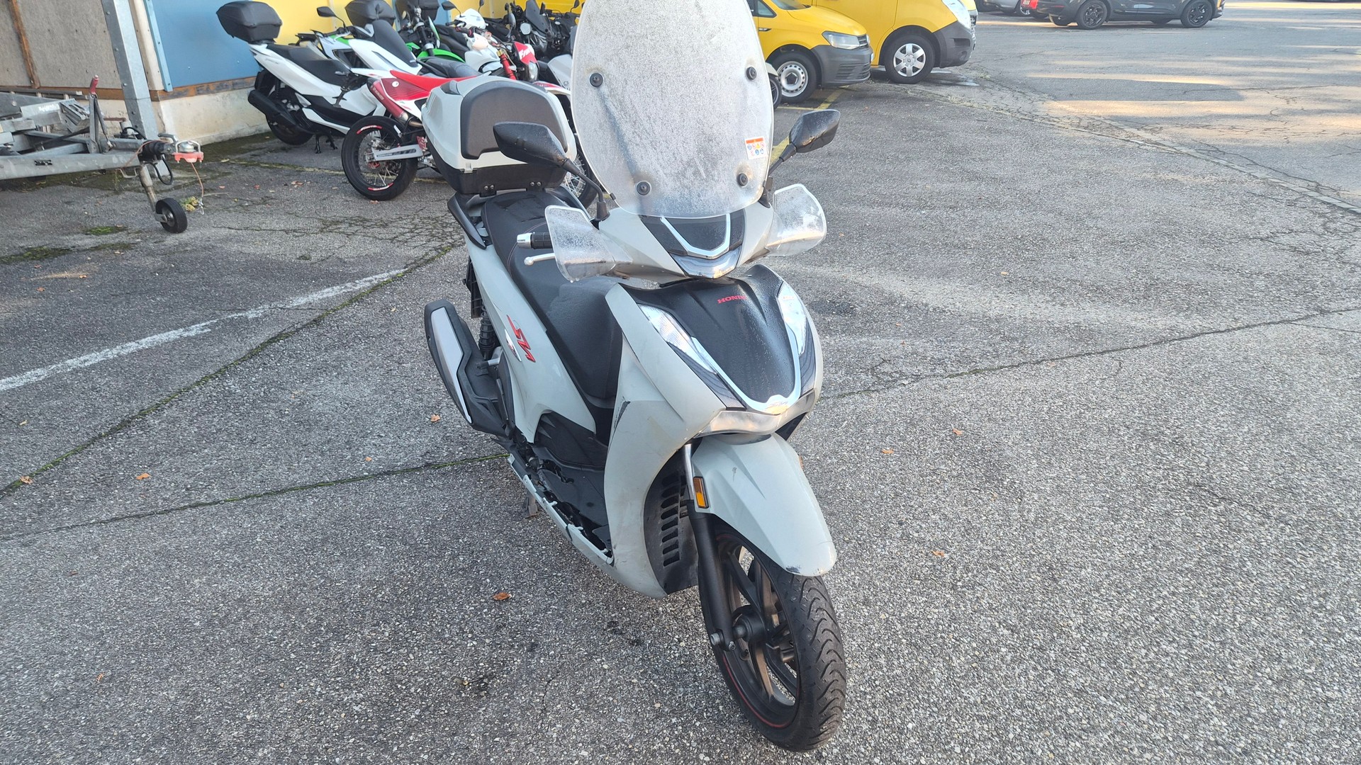 HONDA SH 350-image-10