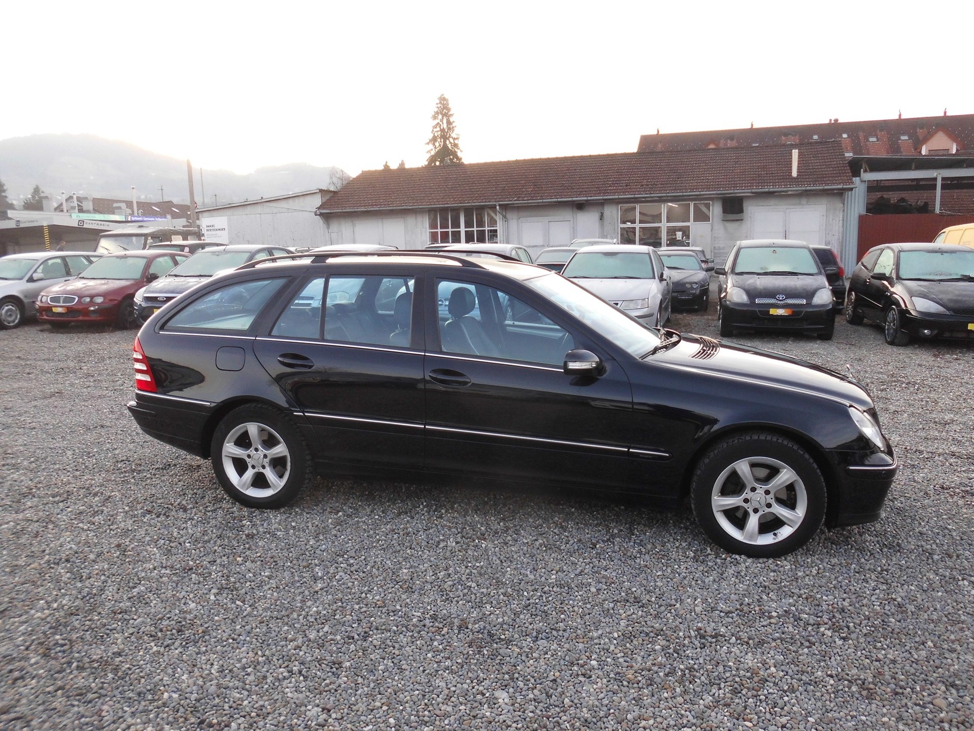 MERCEDES-BENZ C 180 Kompressor Avantgarde-image-3