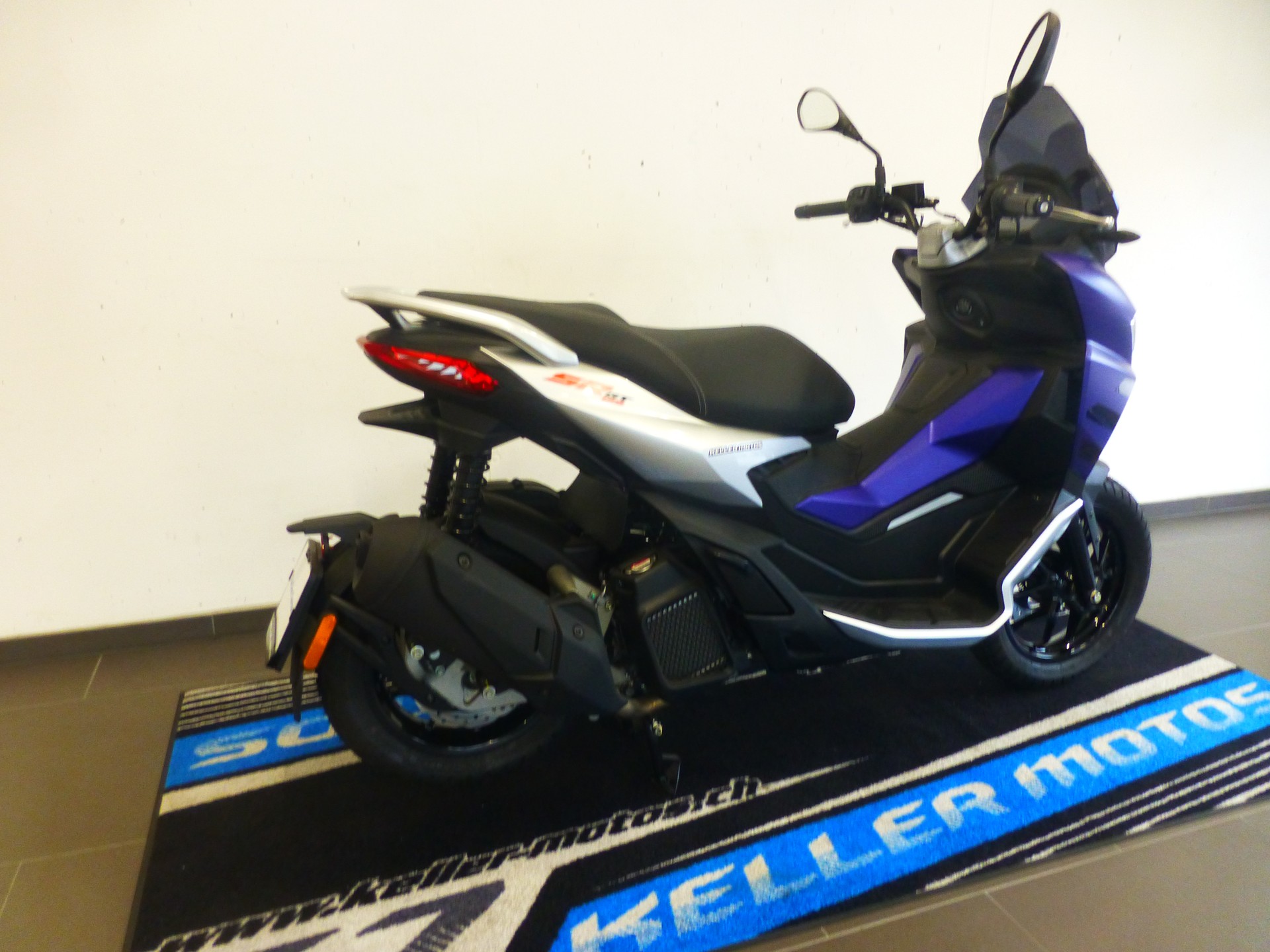 APRILIA SR 125 GT Sport ABS-image-10