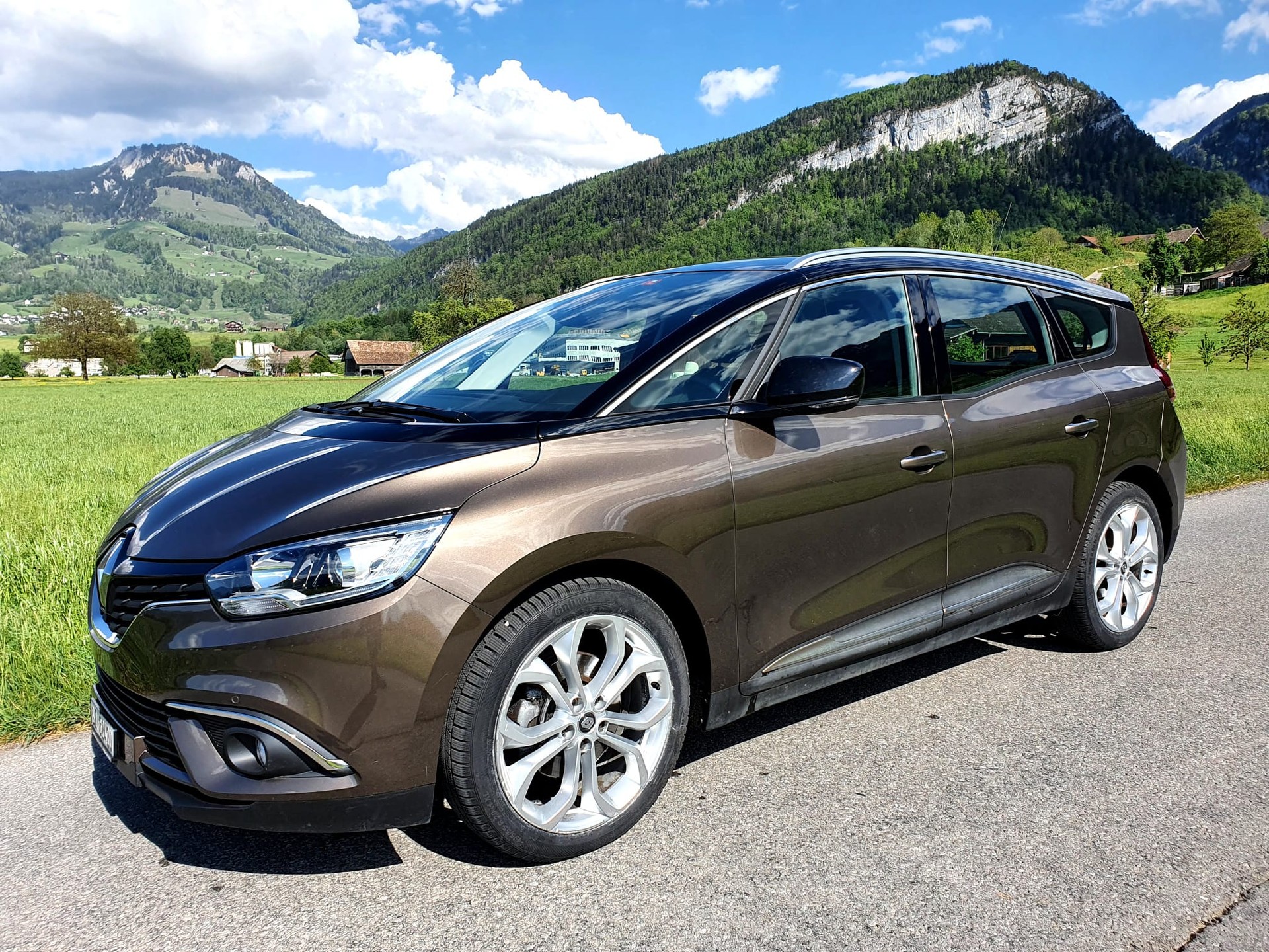 RENAULT Grand Scénic 1.6 dCi Zen-image-1