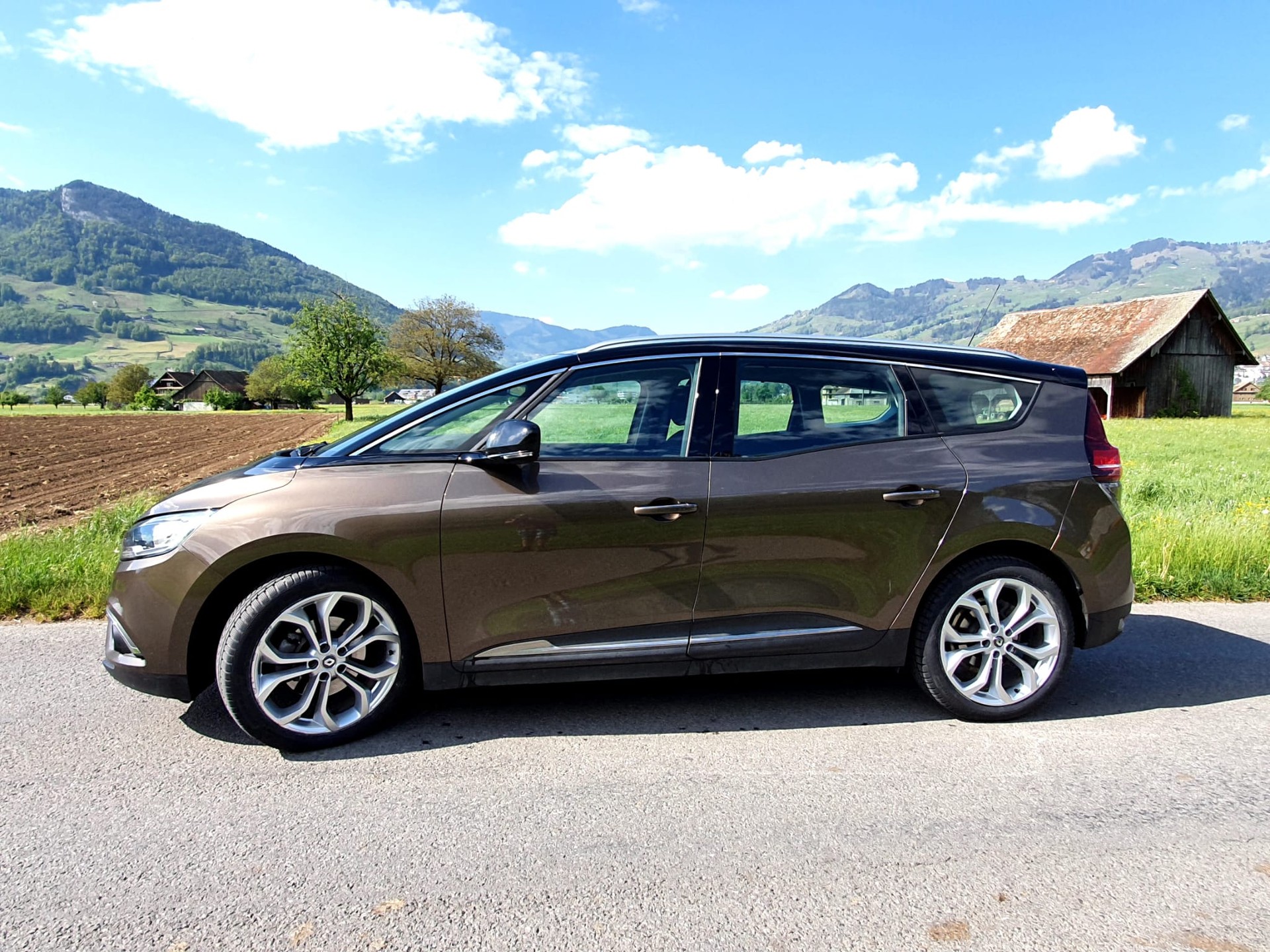 RENAULT Grand Scénic 1.6 dCi Zen-image-4