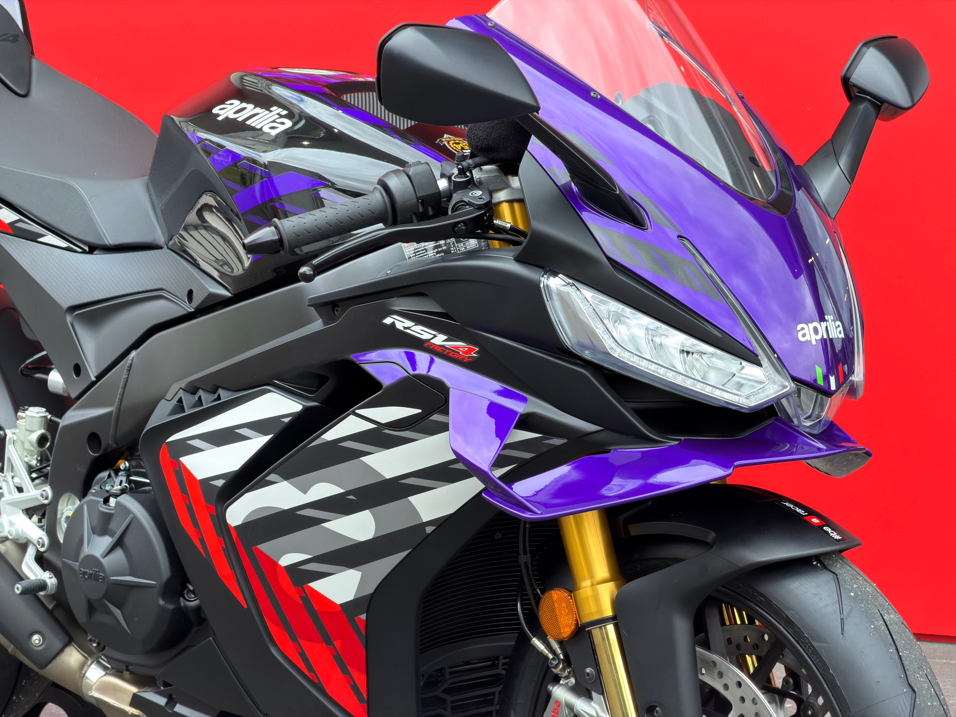 APRILIA RSV4 1100 Factory E5+-image-13
