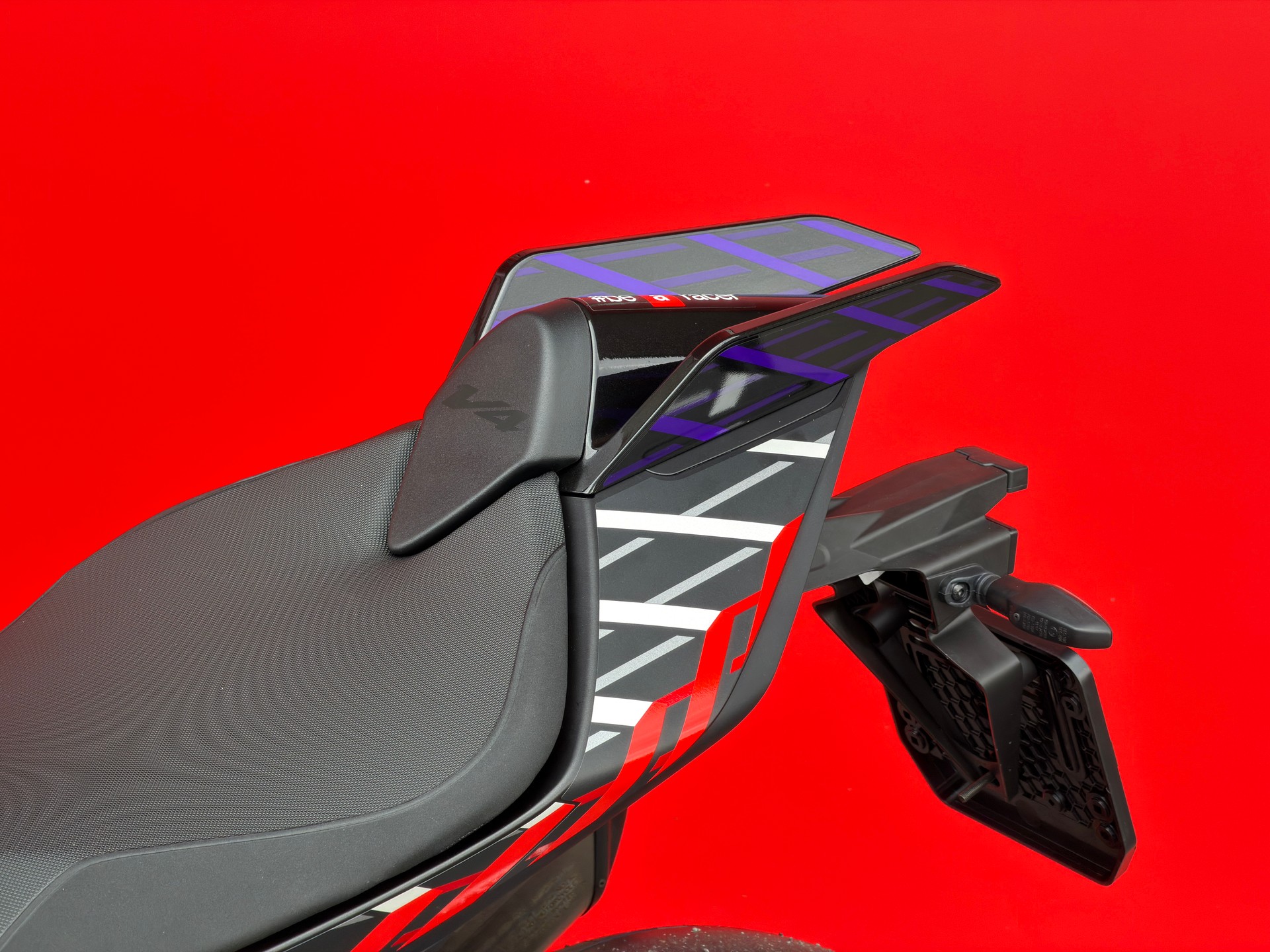 APRILIA RSV4 1100 Factory E5+-image-3