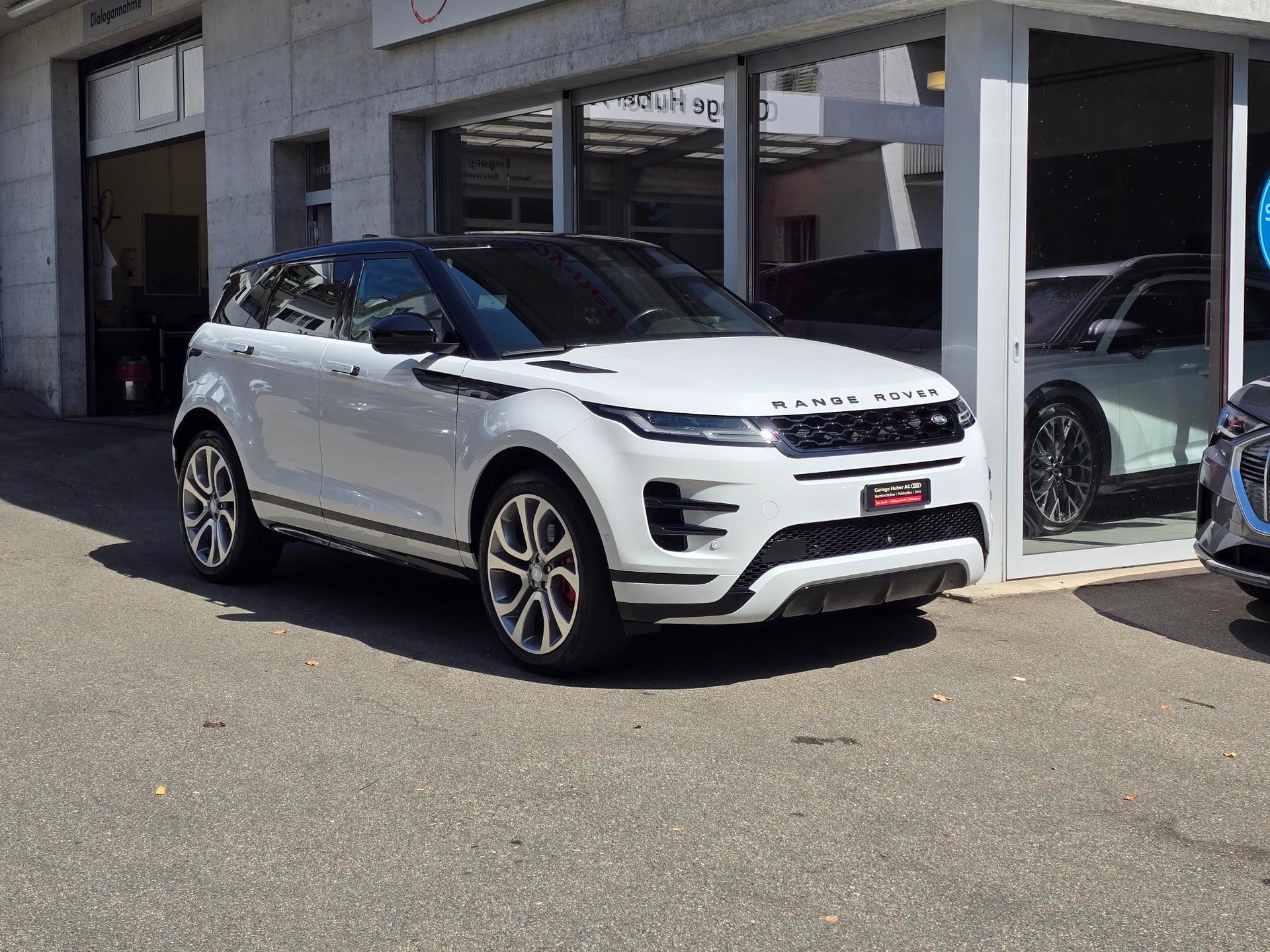 LAND ROVER Range Rover Evoque R-Dynamic P 250 AB AT9