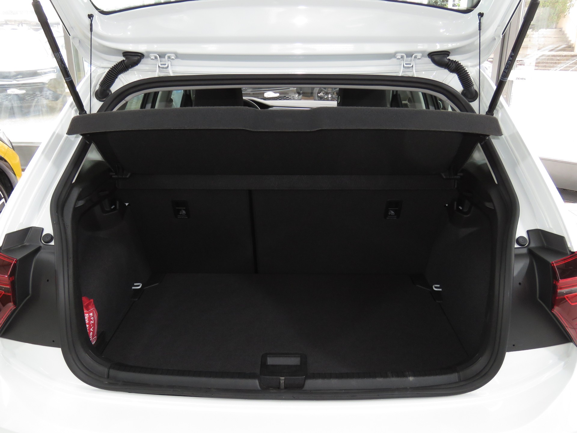 VW Polo 1.0 TSI Style DSG (Automat)-image-10