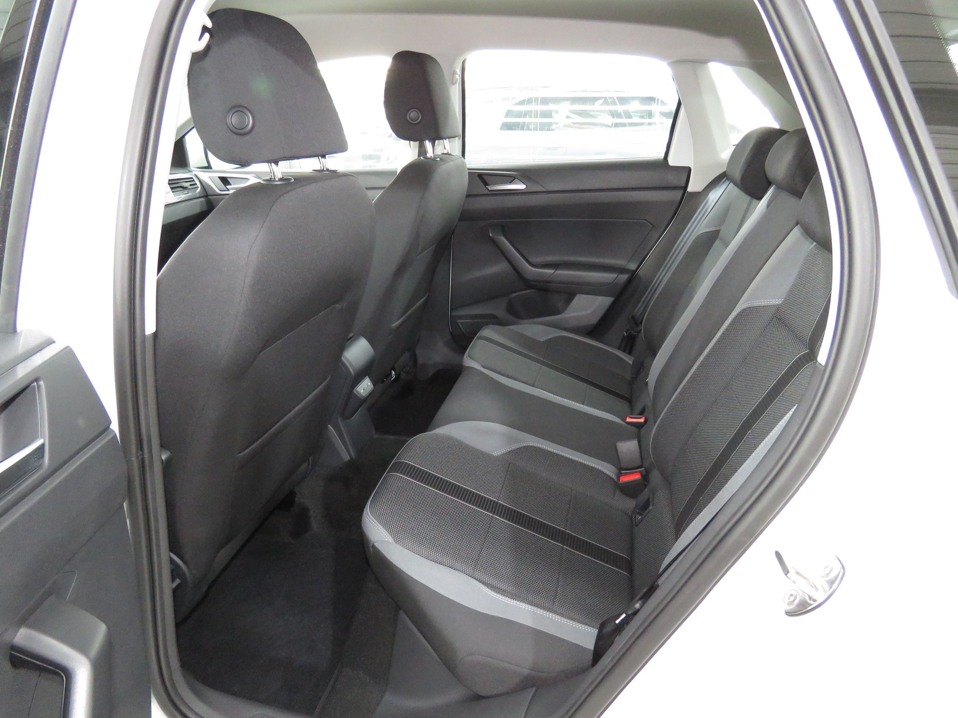 VW Polo 1.0 TSI Style DSG (Automat)-image-8
