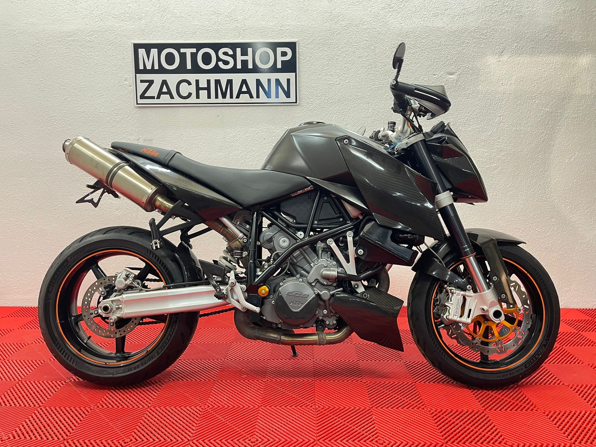 KTM 990 Super Duke-image-0