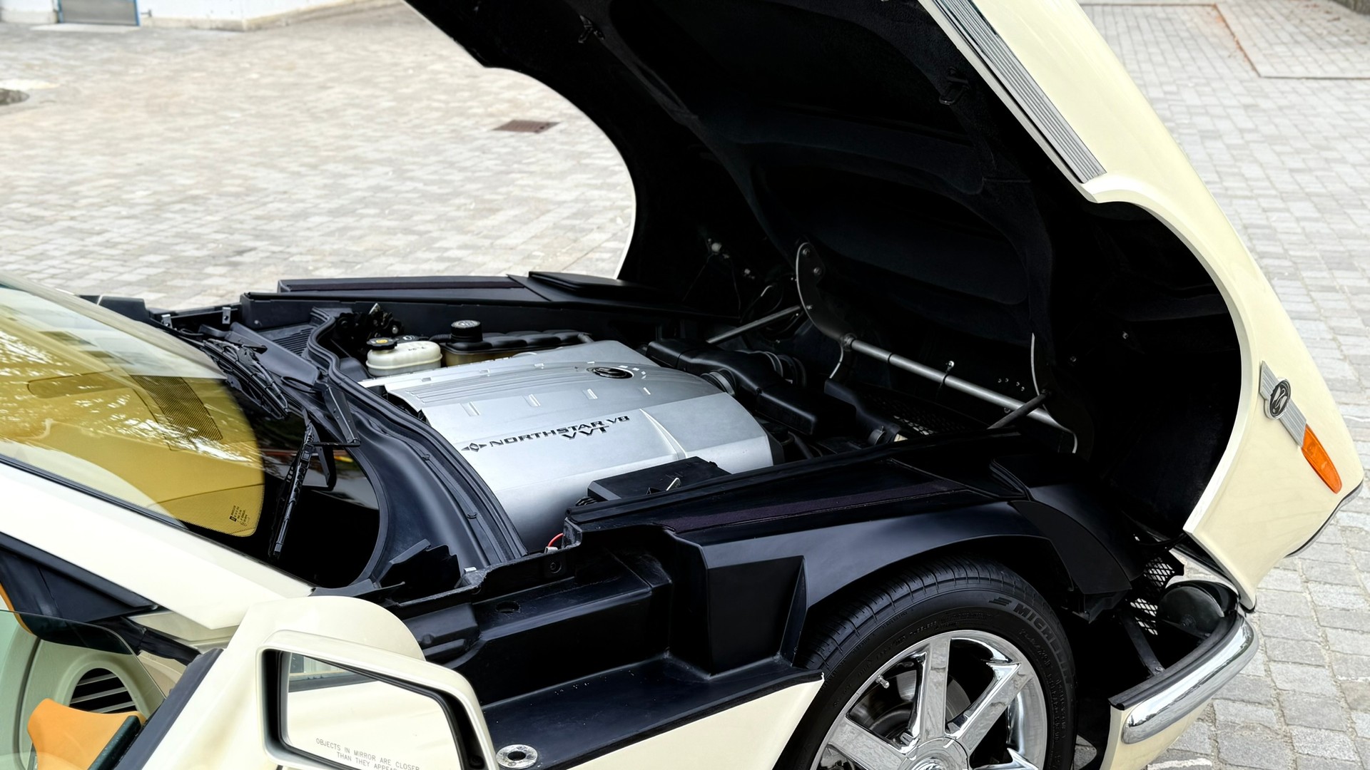 CADILLAC XLR 789 N2A-image-12