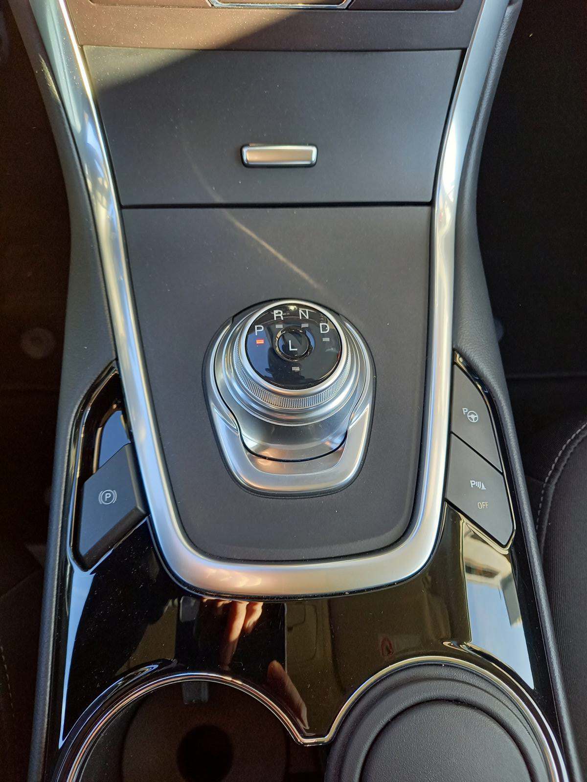 FORD Galaxy 2.5 FHEV Titanium 7Pl CVT-image-8