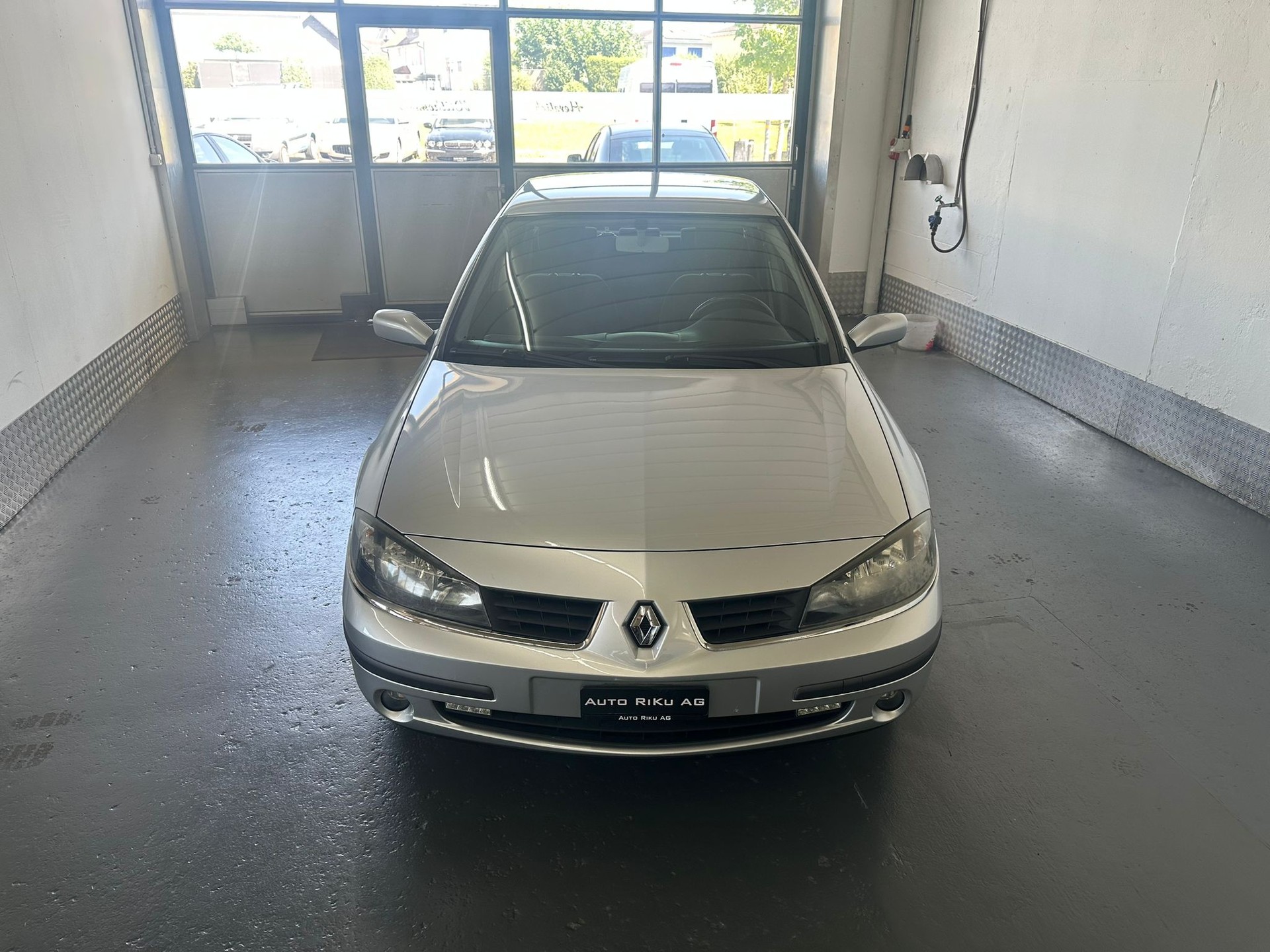 RENAULT Laguna 2.0 16V Dynamique-showroom-element-2