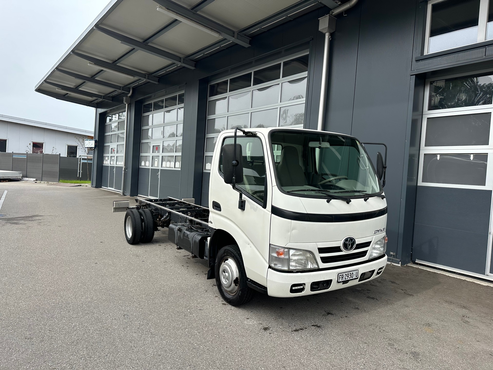 TOYOTA Dyna 150 MWB-image-1