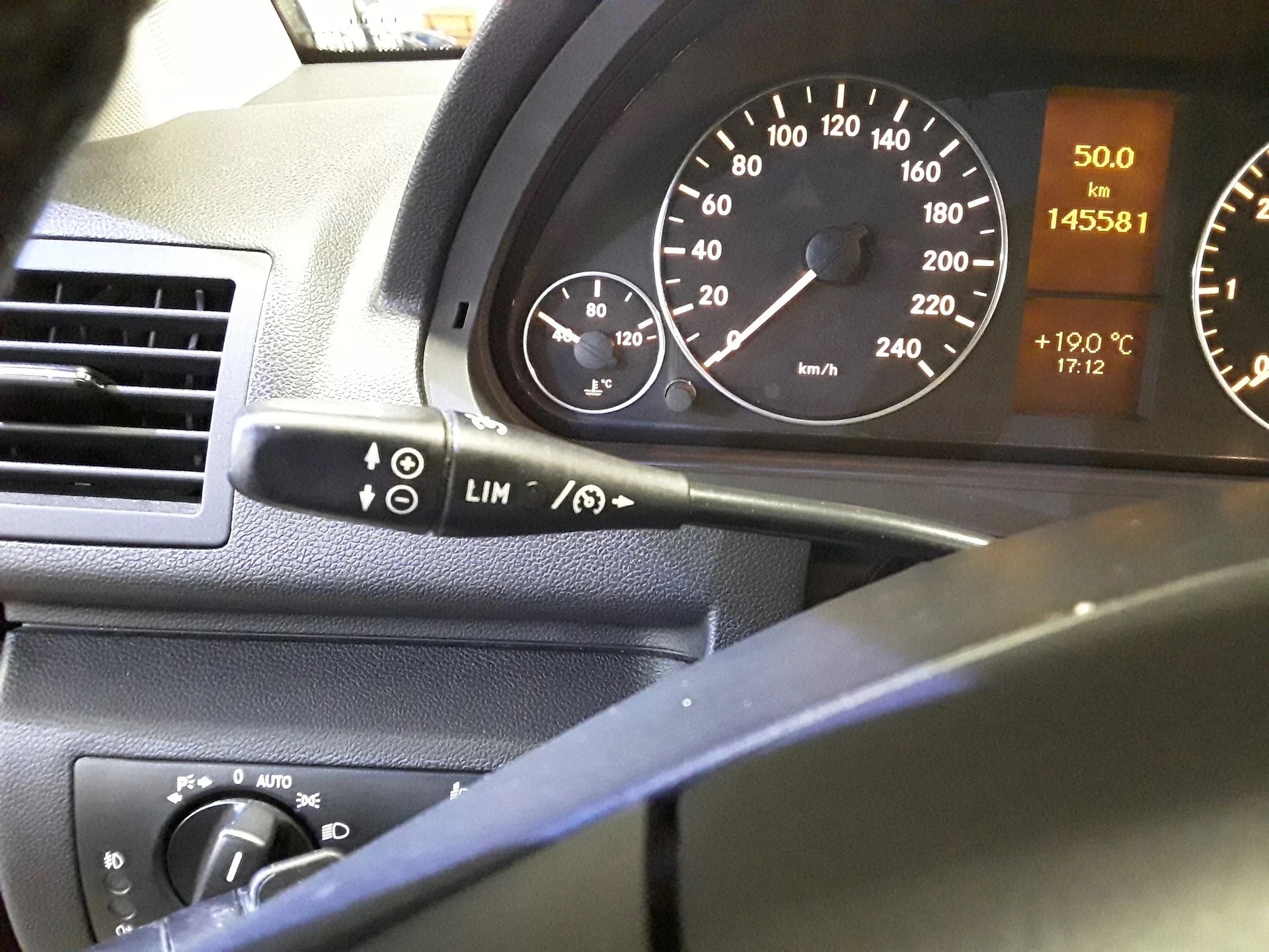 MERCEDES-BENZ A 180 (170) Avantgarde Autotronic-image-10