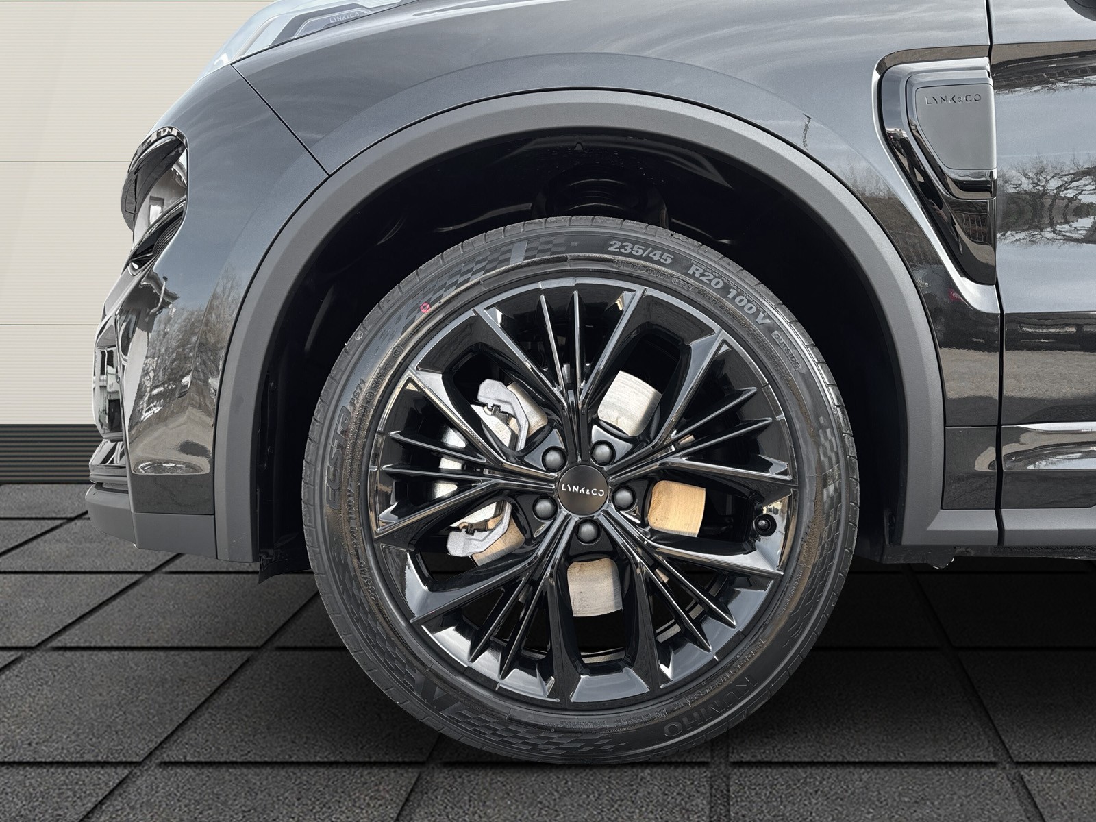 LYNK & CO 01 1.5 PHEV More-image-4