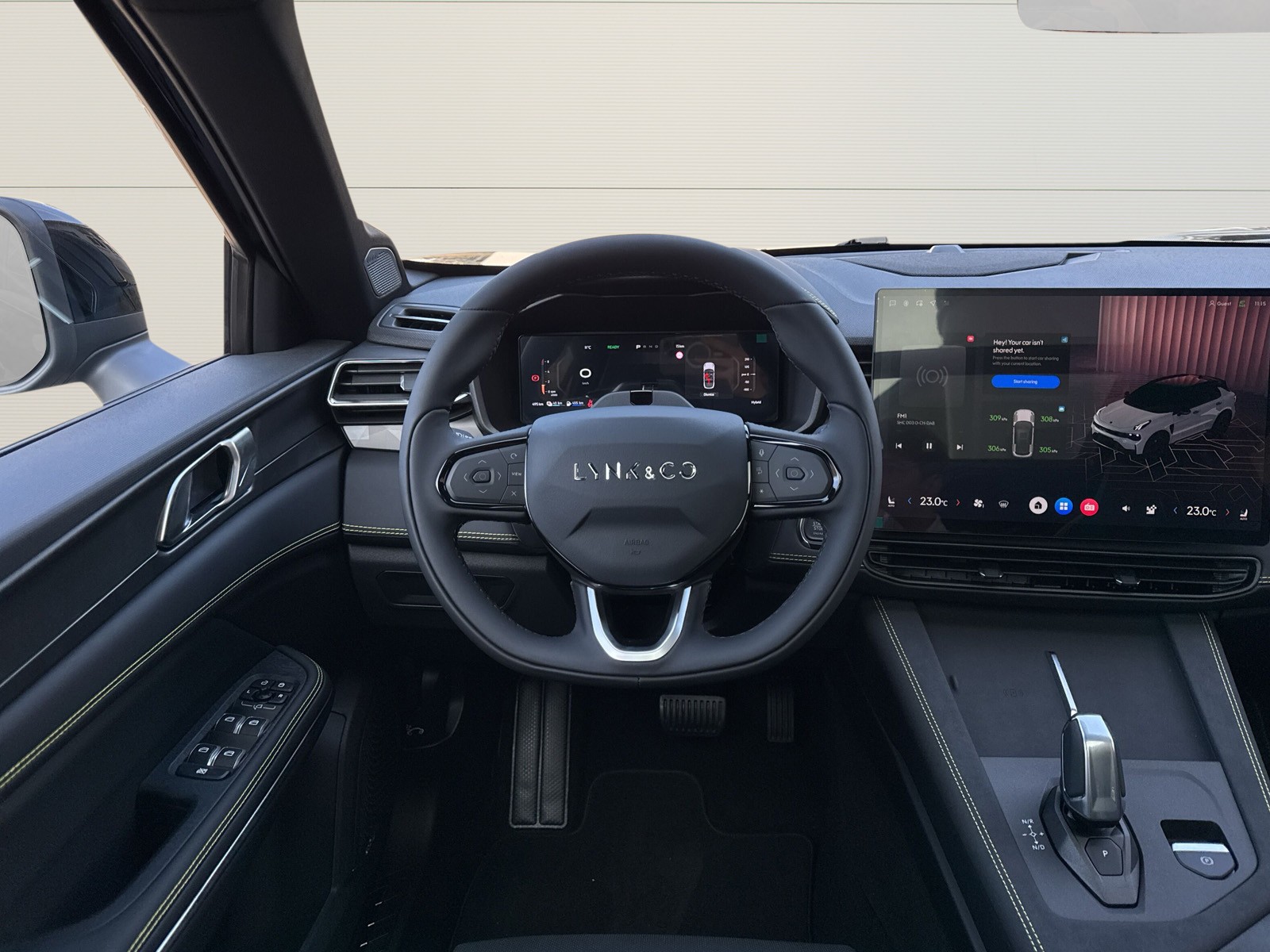 LYNK & CO 01 1.5 PHEV More-image-11