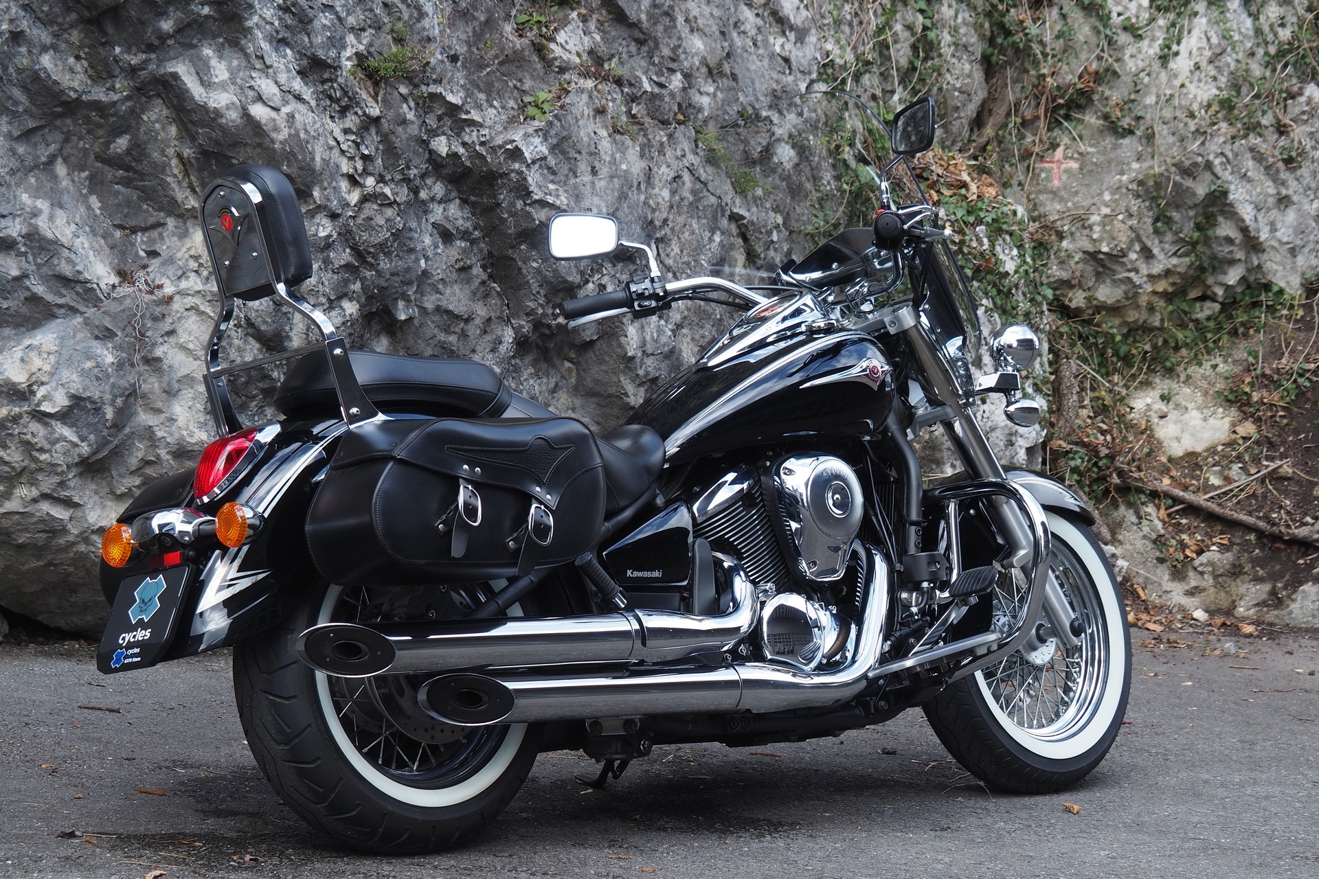 KAWASAKI VN 900 Classic-image-3