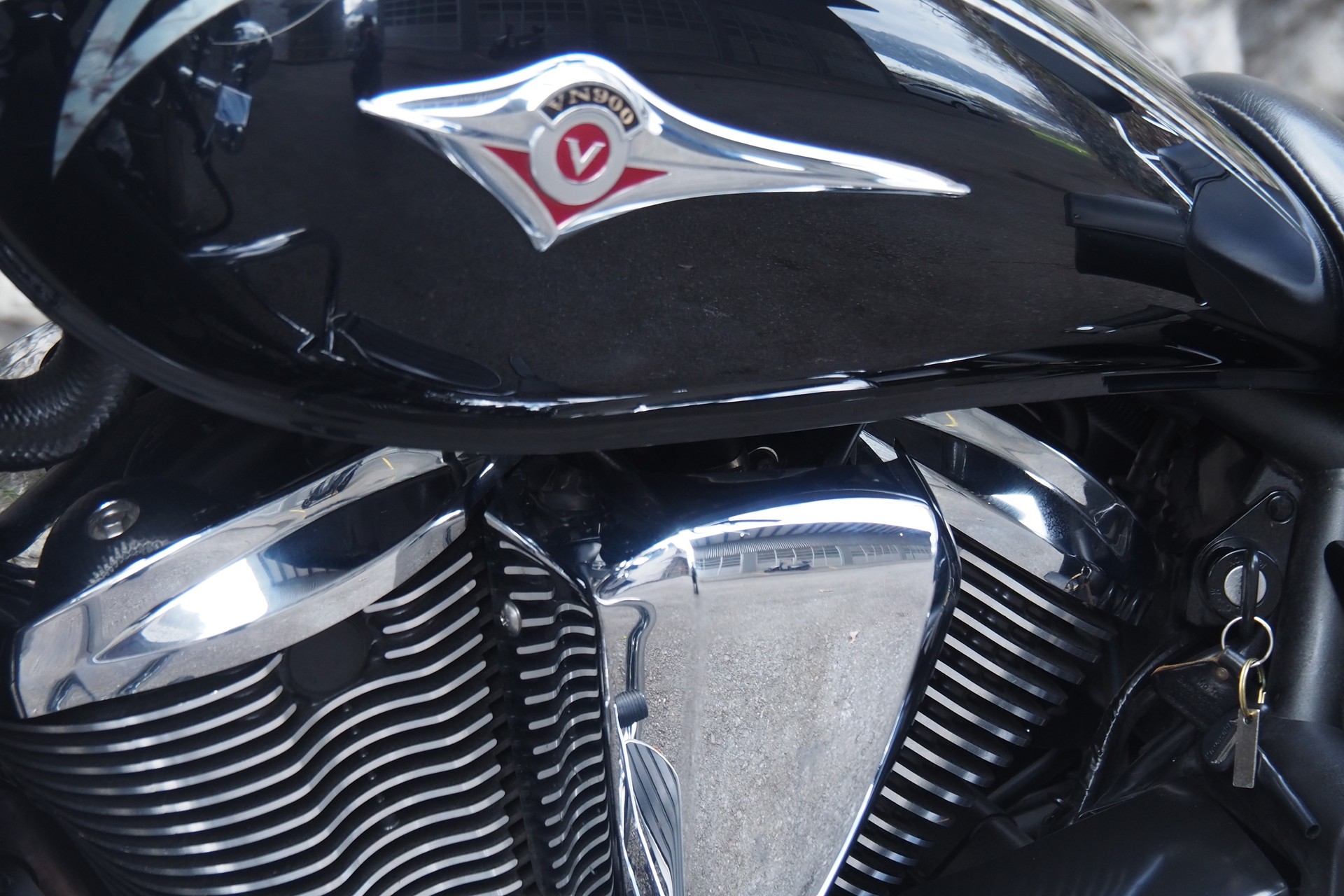 KAWASAKI VN 900 Classic-image-6
