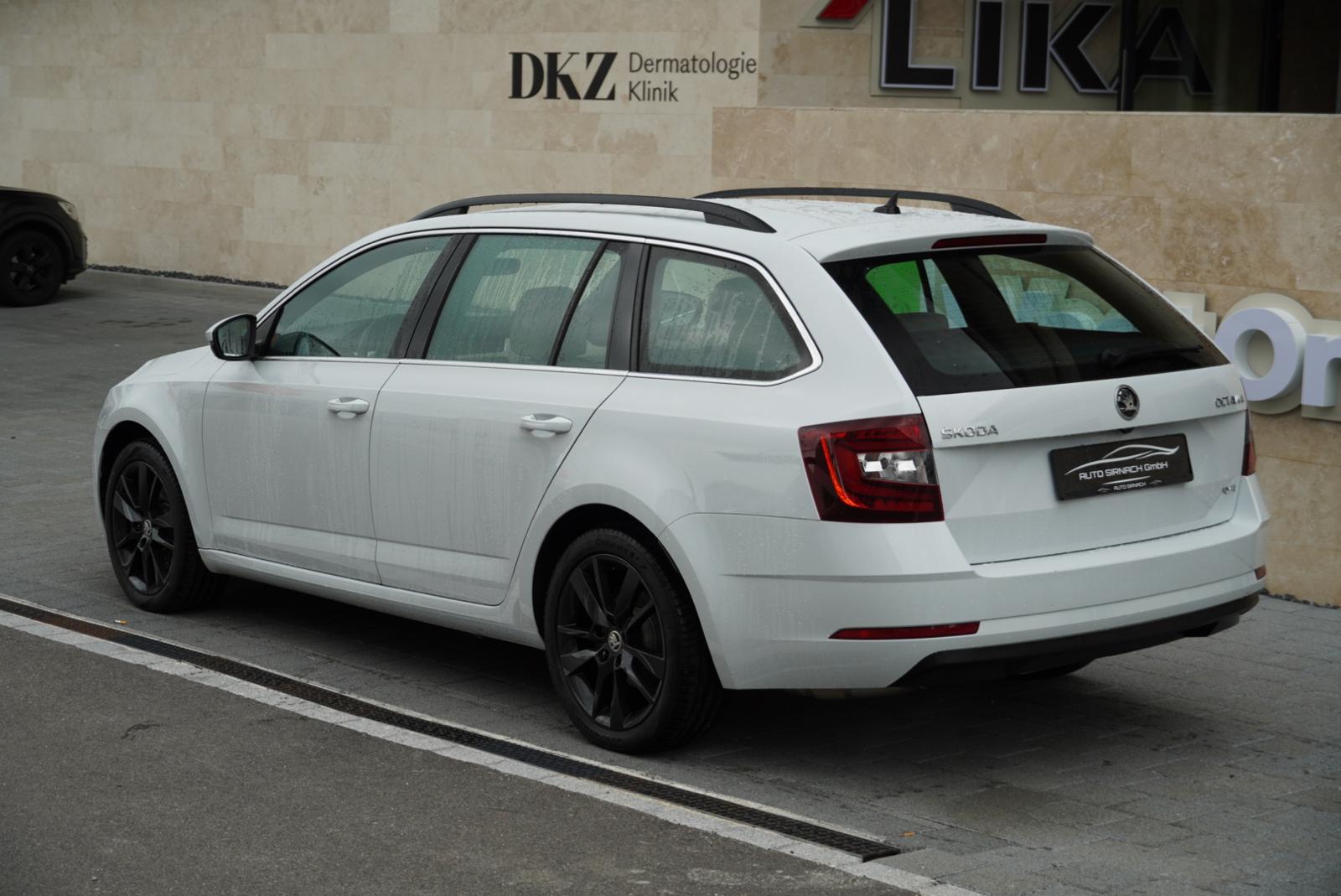 SKODA Octavia Combi 2.0 TDI Soleil 4x4 DSG-image-8