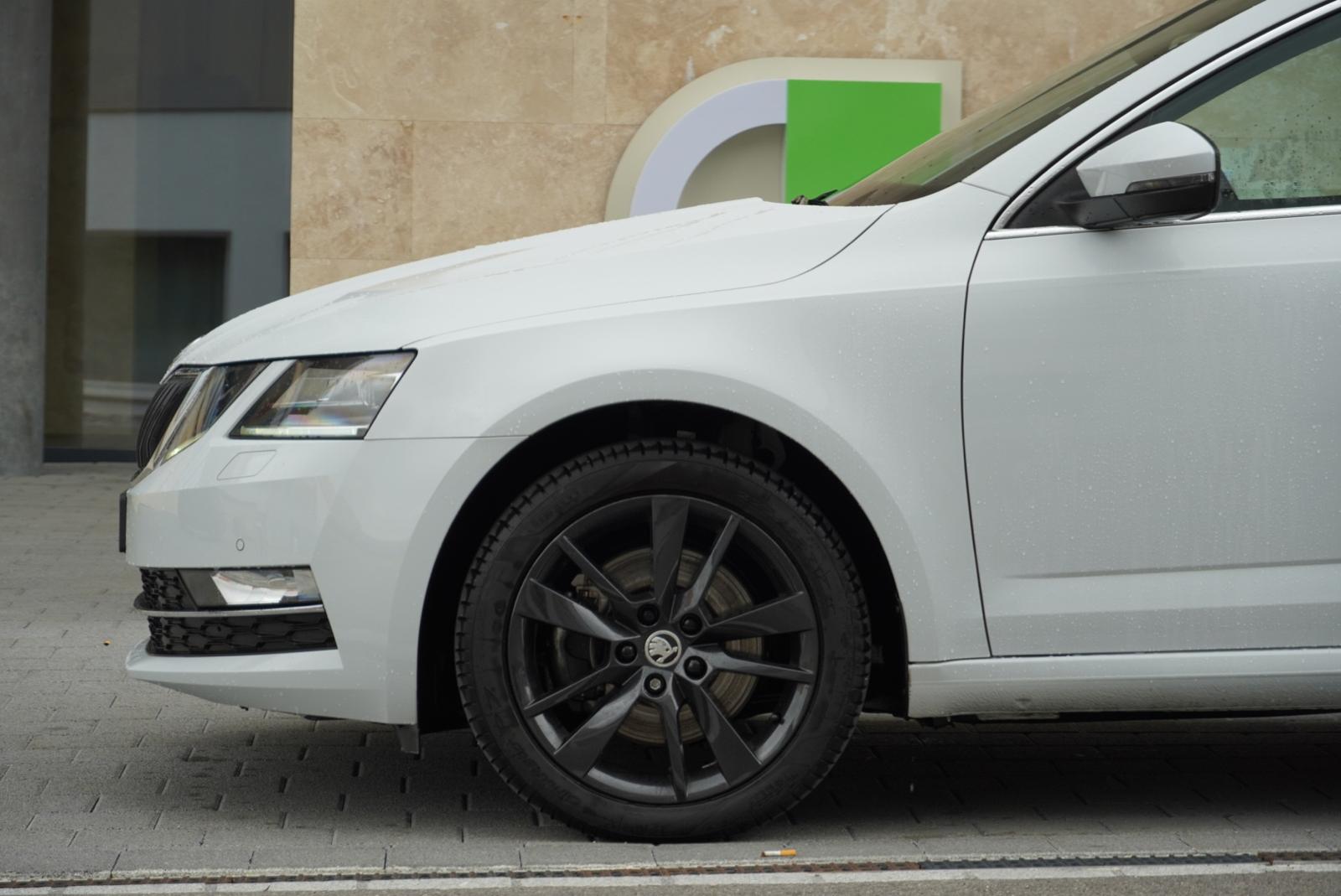 SKODA Octavia Combi 2.0 TDI Soleil 4x4 DSG-image-6