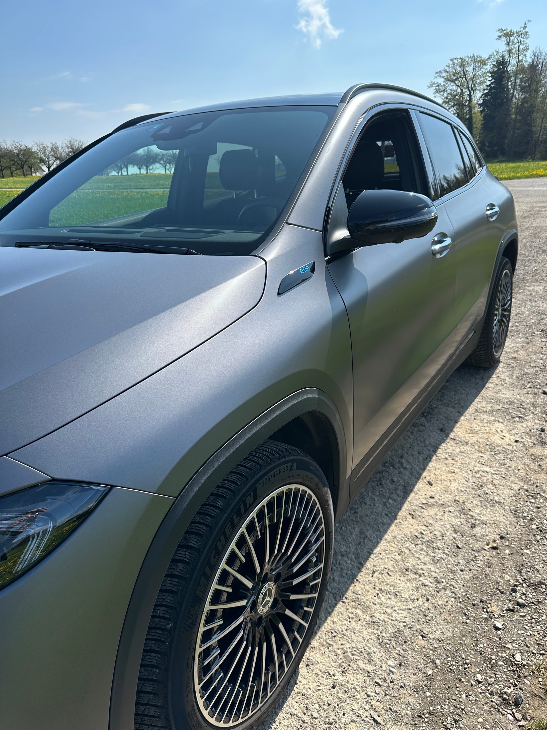 MERCEDES-BENZ EQA 350 AMG Line 4Matic-image-6