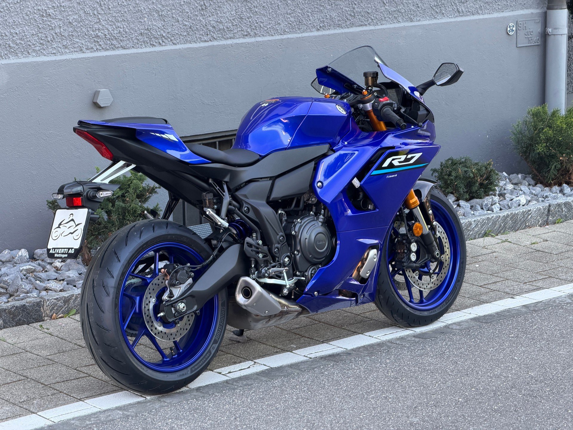 YAMAHA R7 (35kW) 2026-image-15