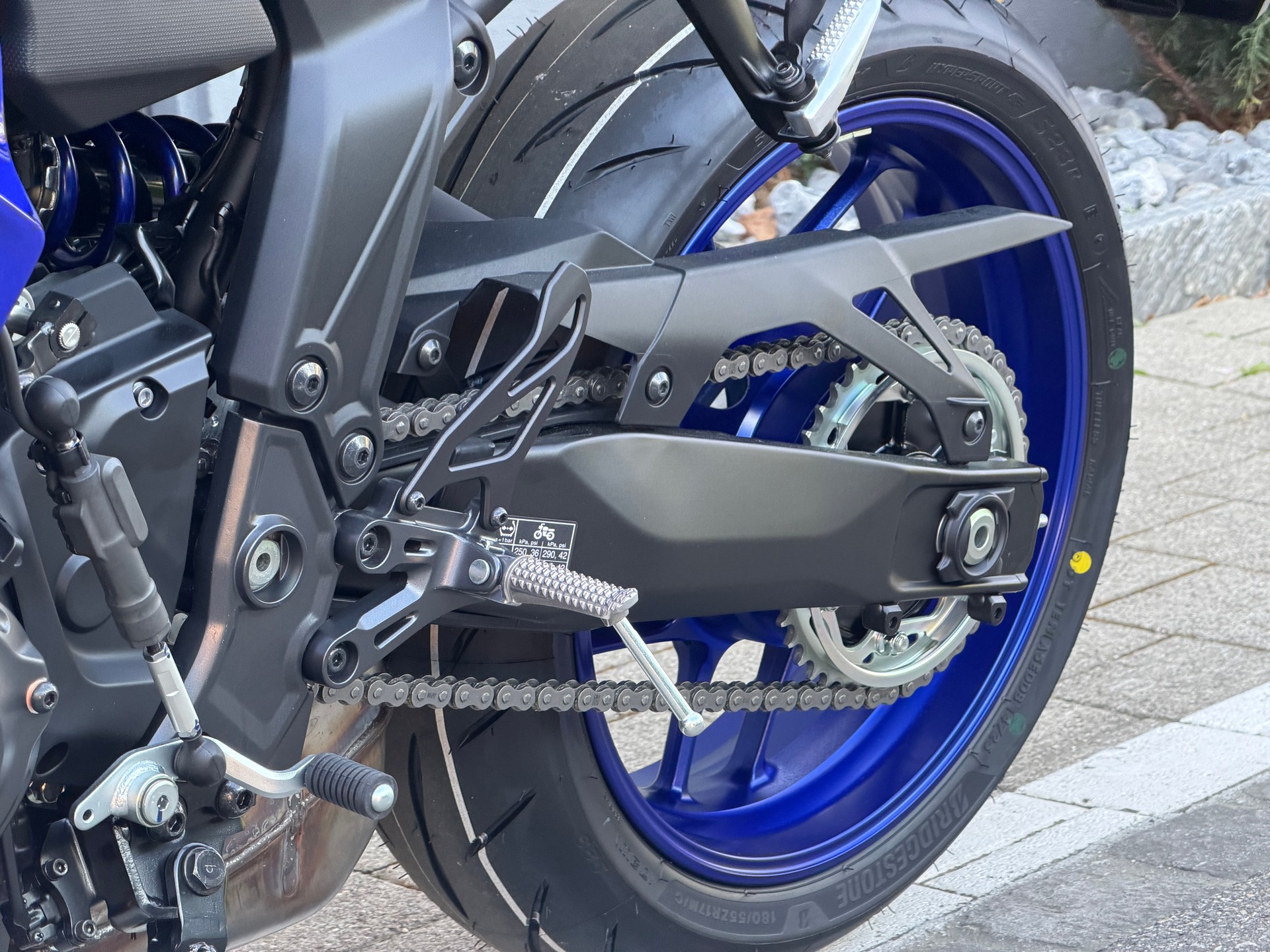 YAMAHA R7 (35kW) 2026-image-5