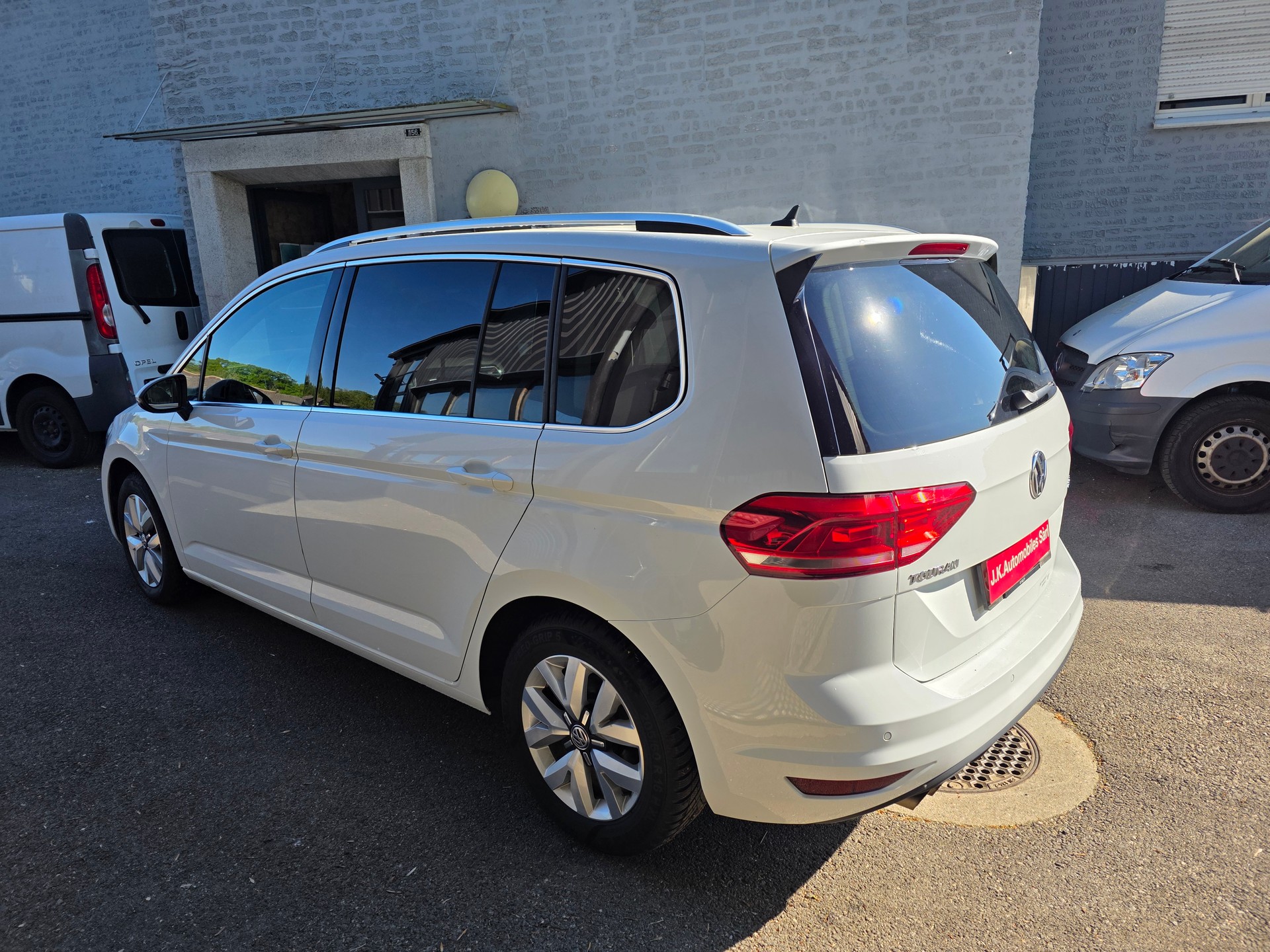 VW Touran 2.0 TDI BlueMotion Technology Comfortline-image-10
