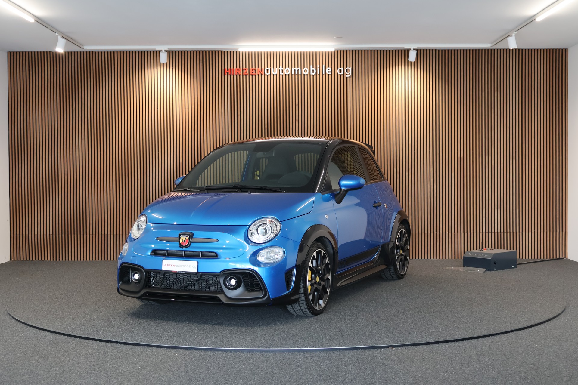 FIAT 695 1.4 16V Turbo Abarth Tributo 131 Rally