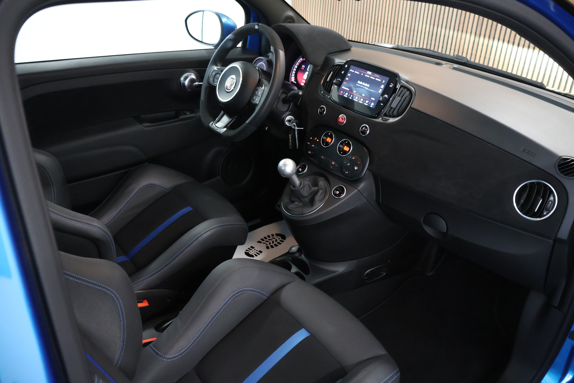 FIAT 695 1.4 16V Turbo Abarth Tributo 131 Rally-image-11