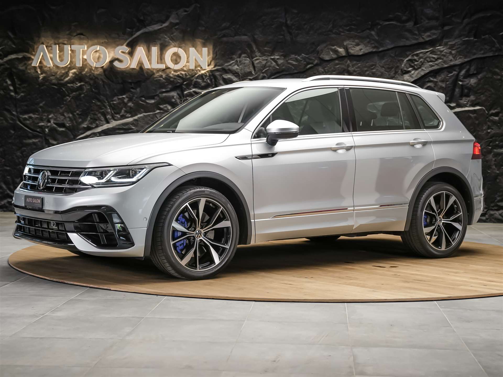 VW Tiguan 2.0TSI R 4Motion DSG *20" Felgen*Lenkradheizung*Assistenzpaket*-showroom-element-1