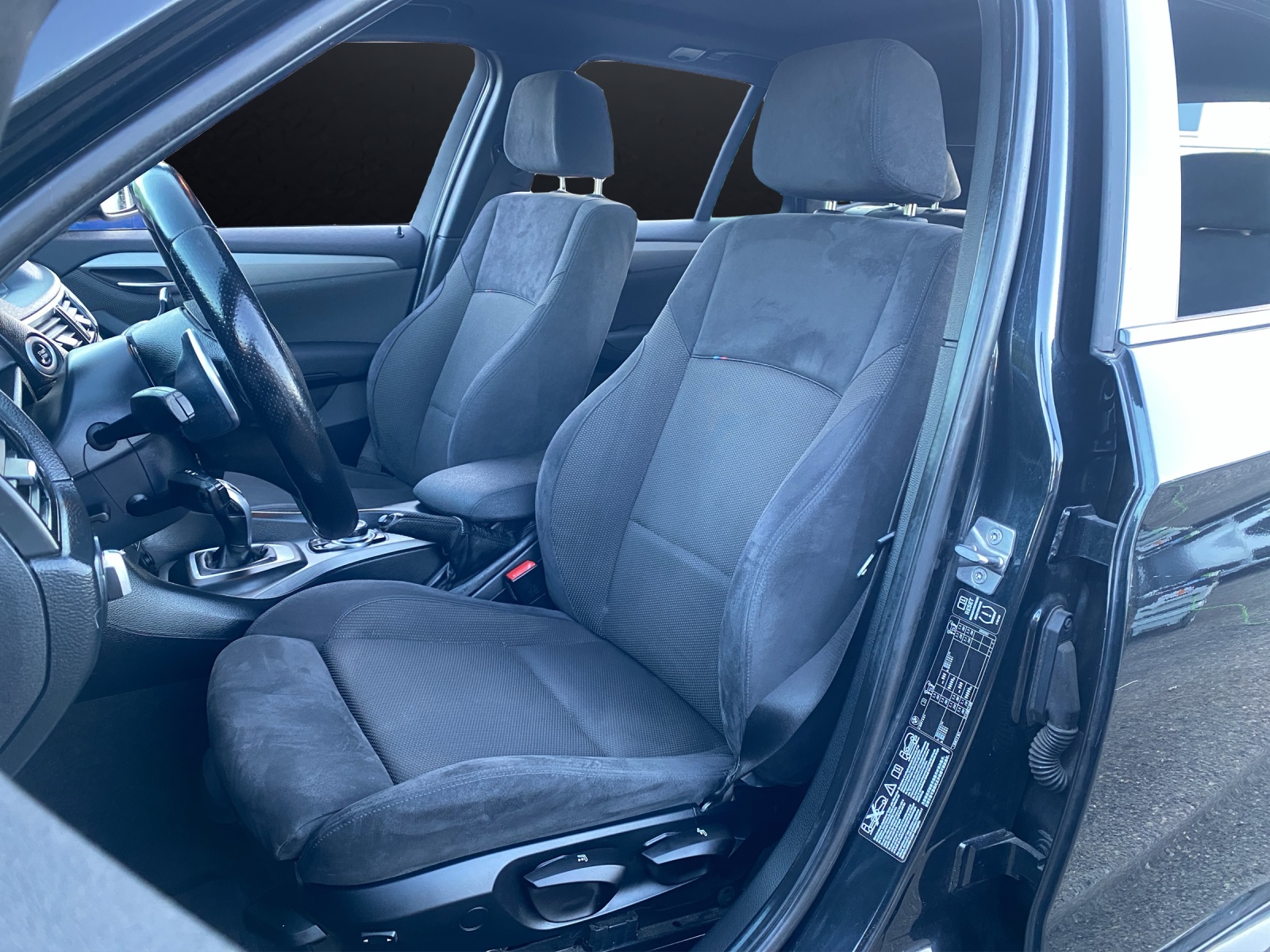 BMW X1 xDrive 25d 2.0-Diesel 218-PS Allrad (4x4) Automat *M-Paket* Vollausstattung-image-14
