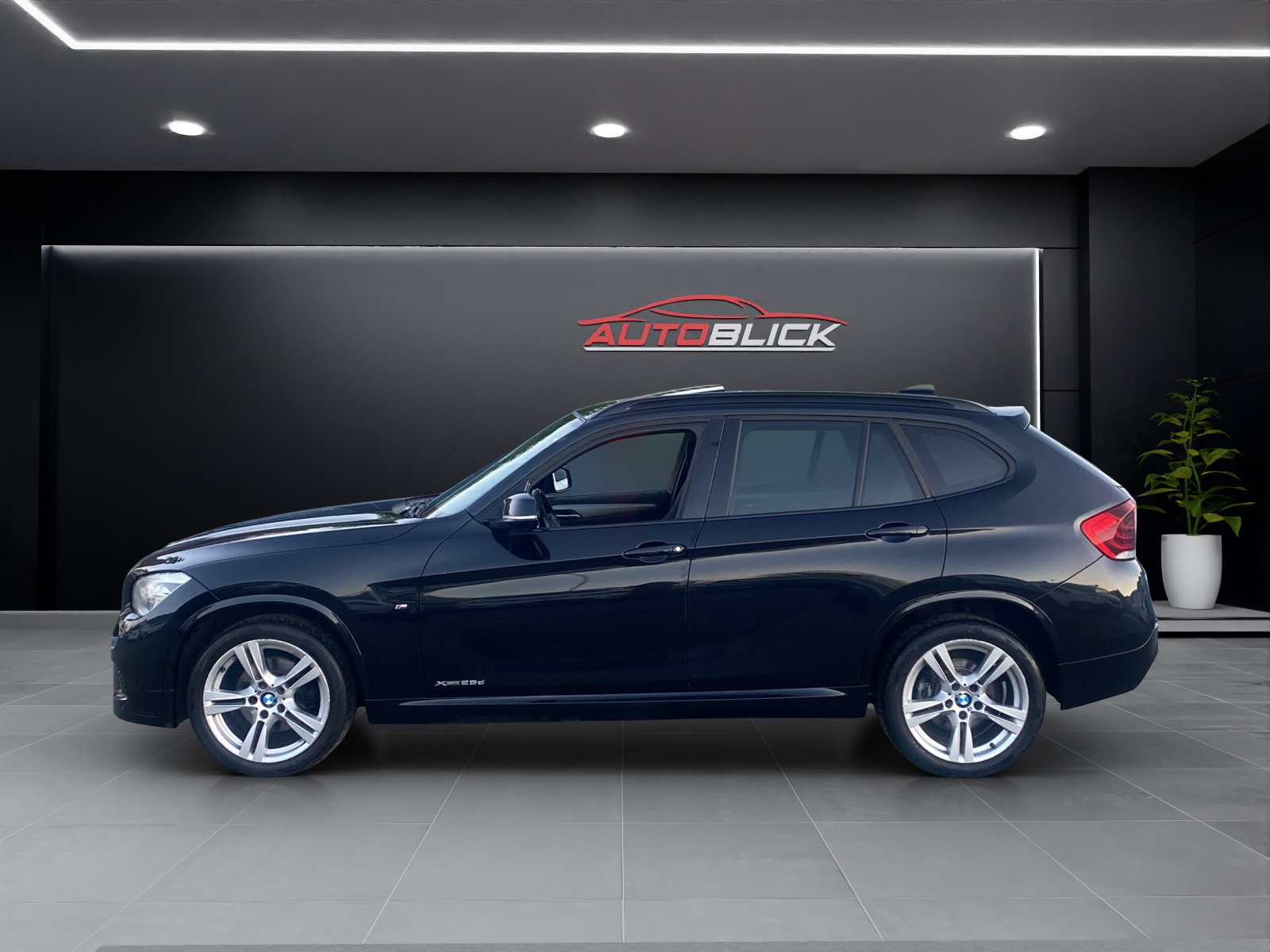 BMW X1 xDrive 25d 2.0-Diesel 218-PS Allrad (4x4) Automat *M-Paket* Vollausstattung-image-6