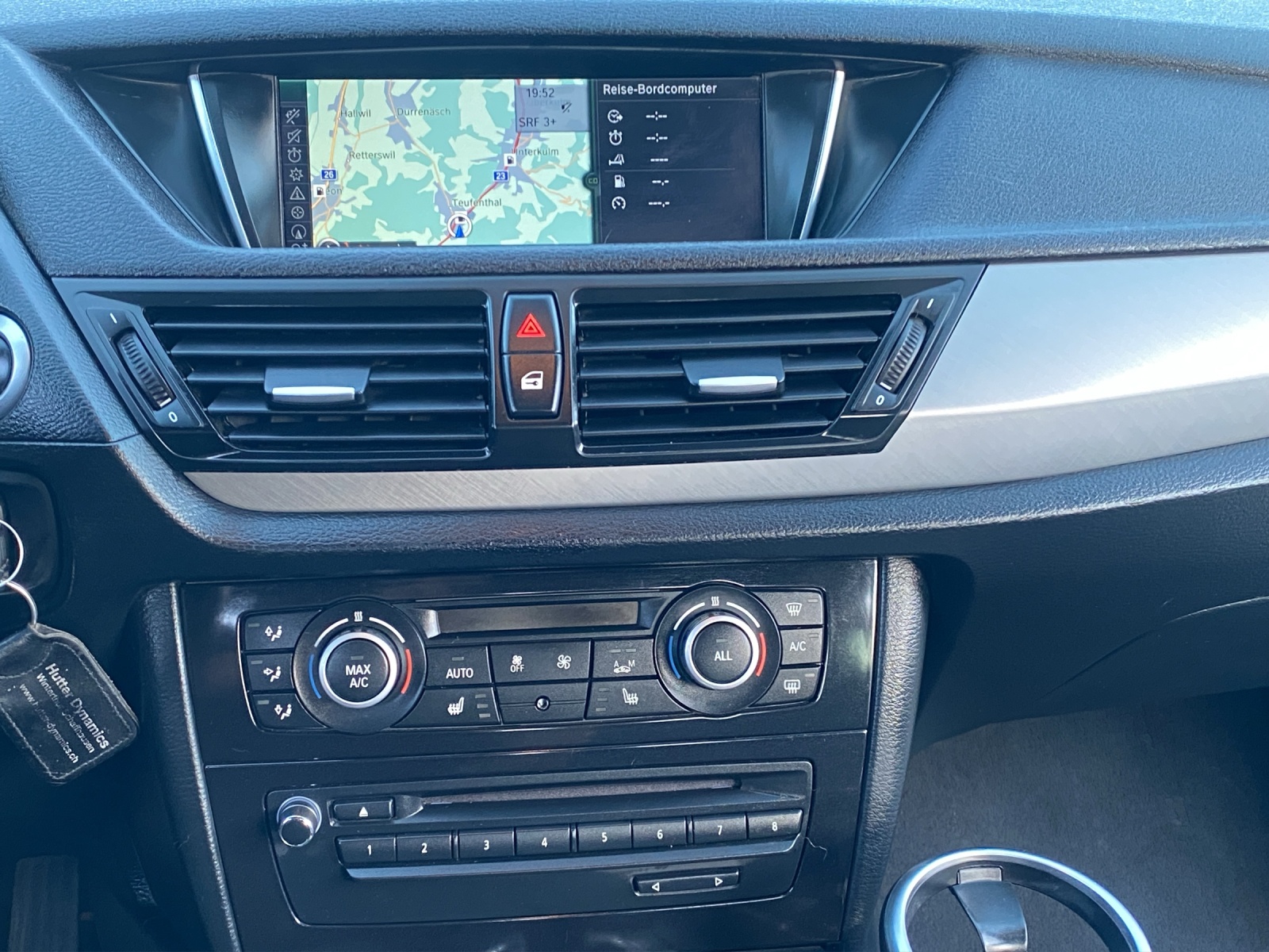 BMW X1 xDrive 25d 2.0-Diesel 218-PS Allrad (4x4) Automat *M-Paket* Vollausstattung-image-12