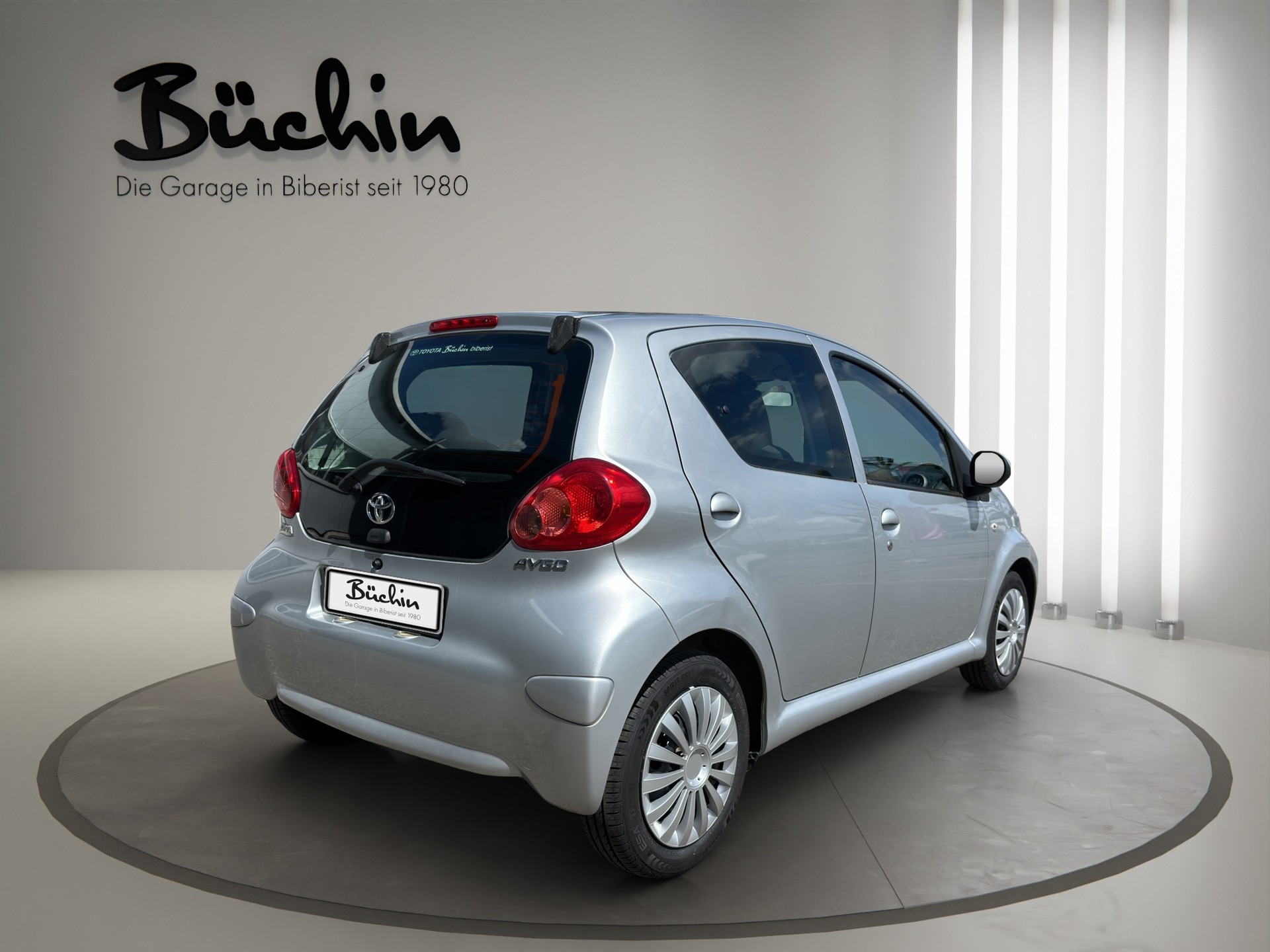 TOYOTA Aygo 1.0 Linea Luna-image-6