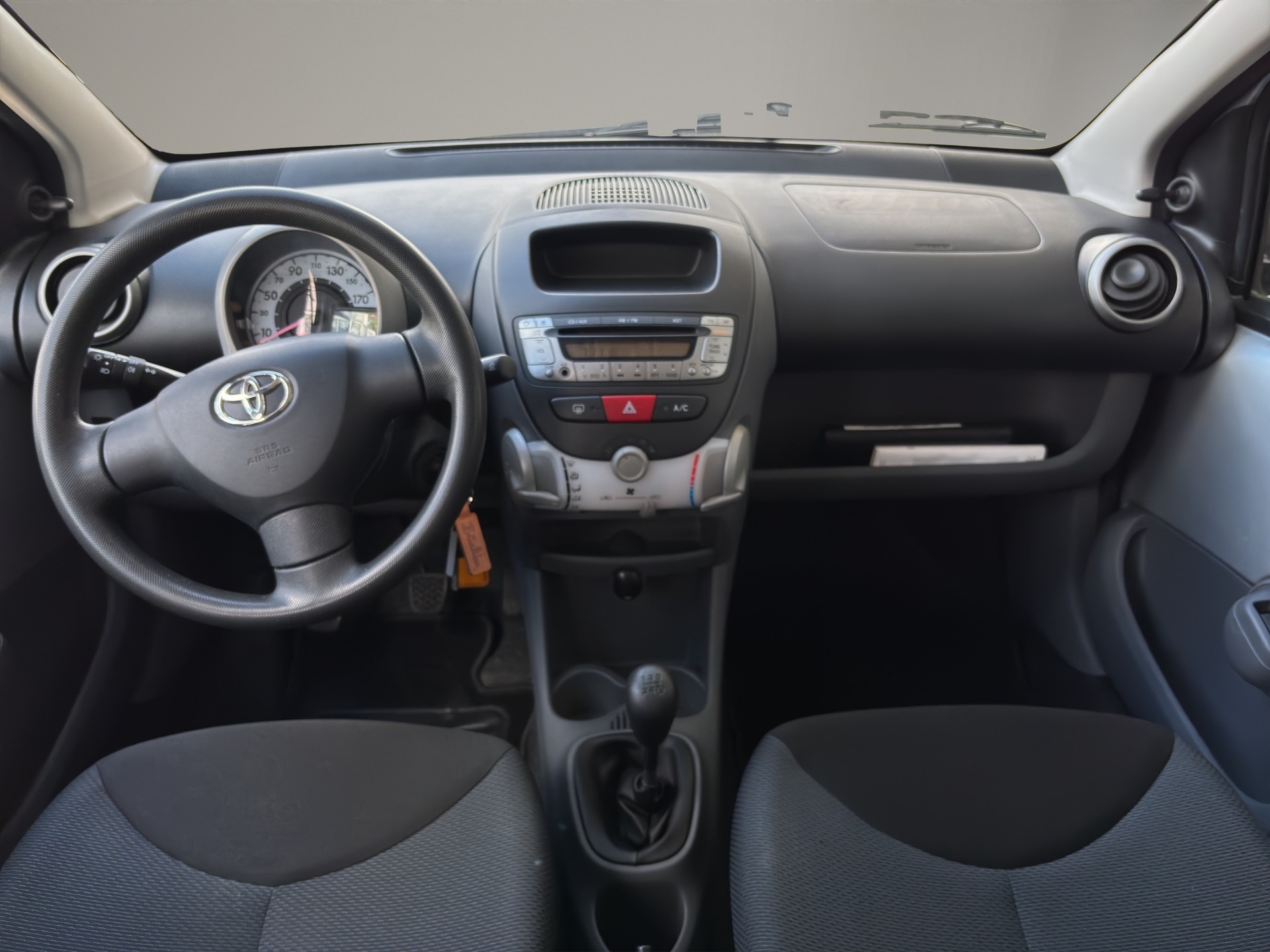 TOYOTA Aygo 1.0 Linea Luna-image-12