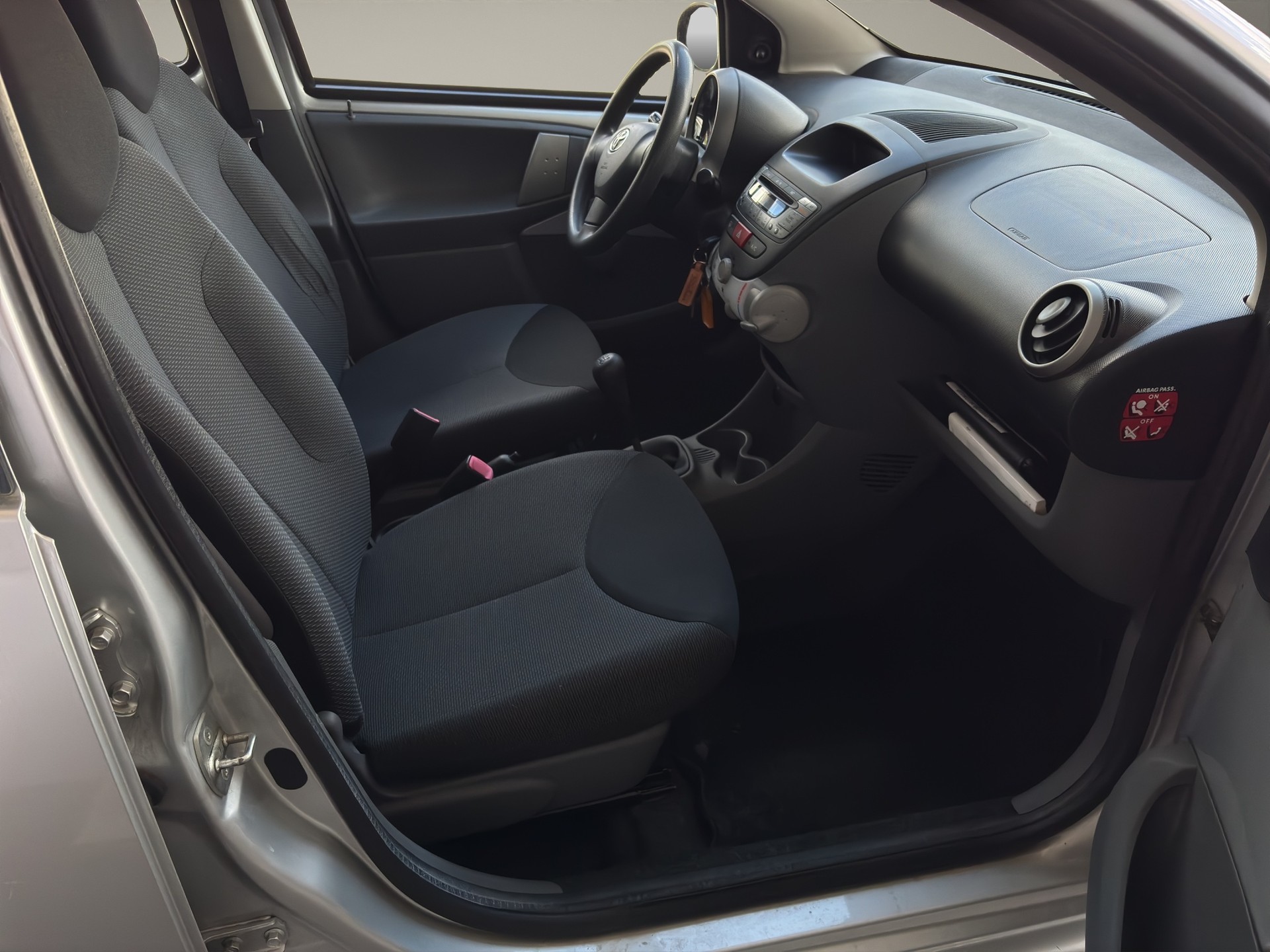 TOYOTA Aygo 1.0 Linea Luna-image-15