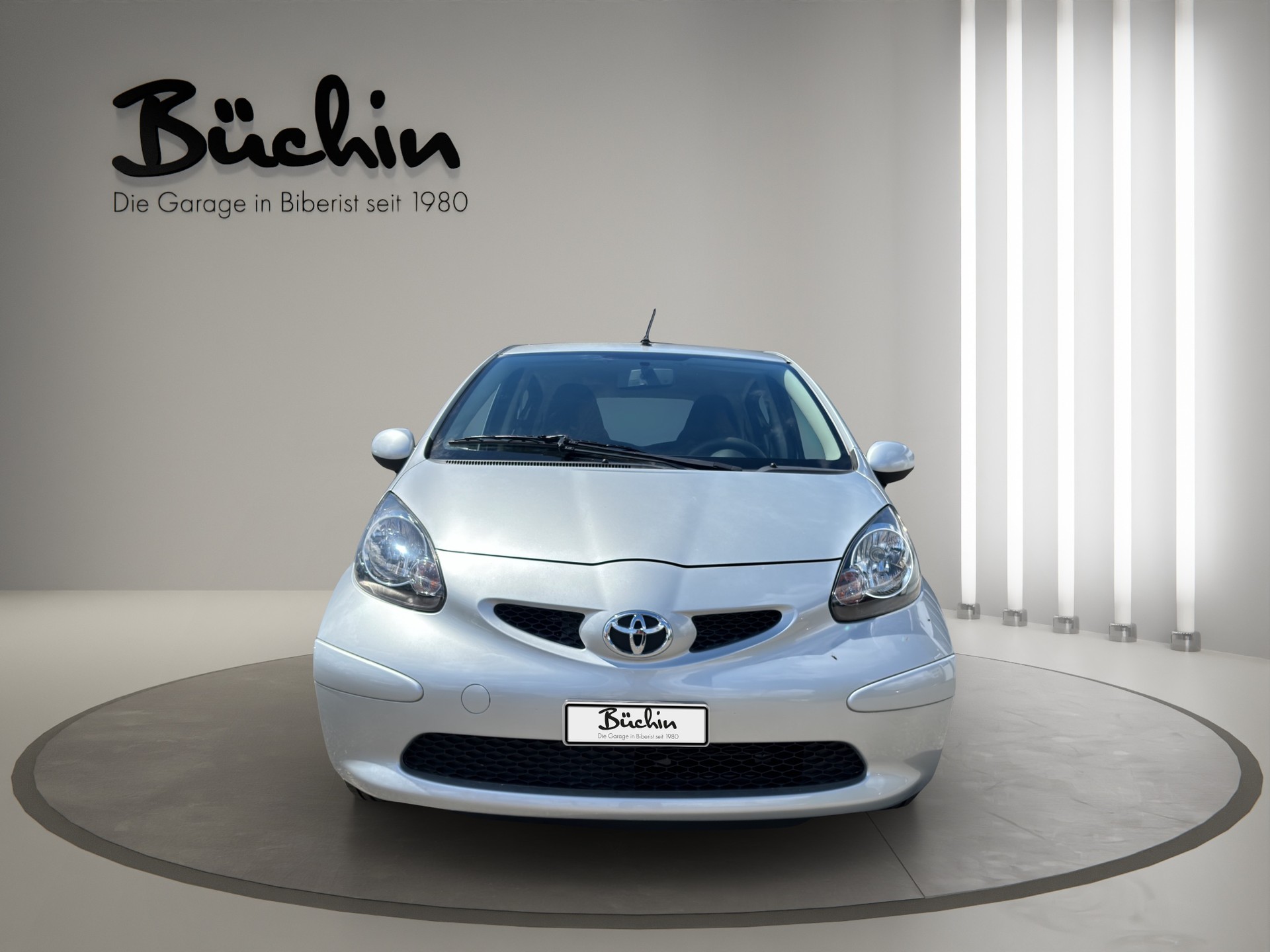 TOYOTA Aygo 1.0 Linea Luna-showroom-element-1