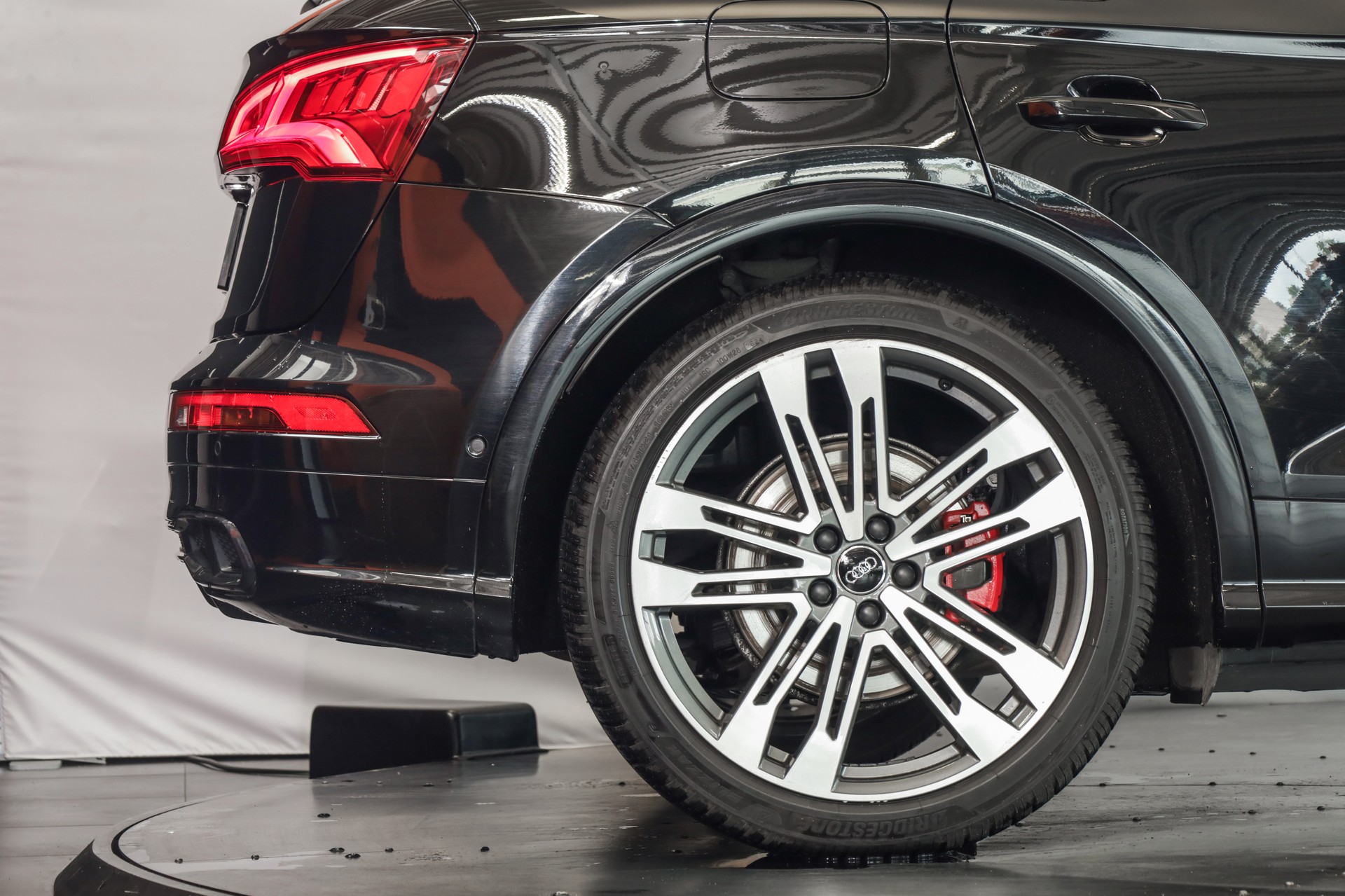 AUDI SQ5 3.0 TFSI quattro S-tronic-image-8
