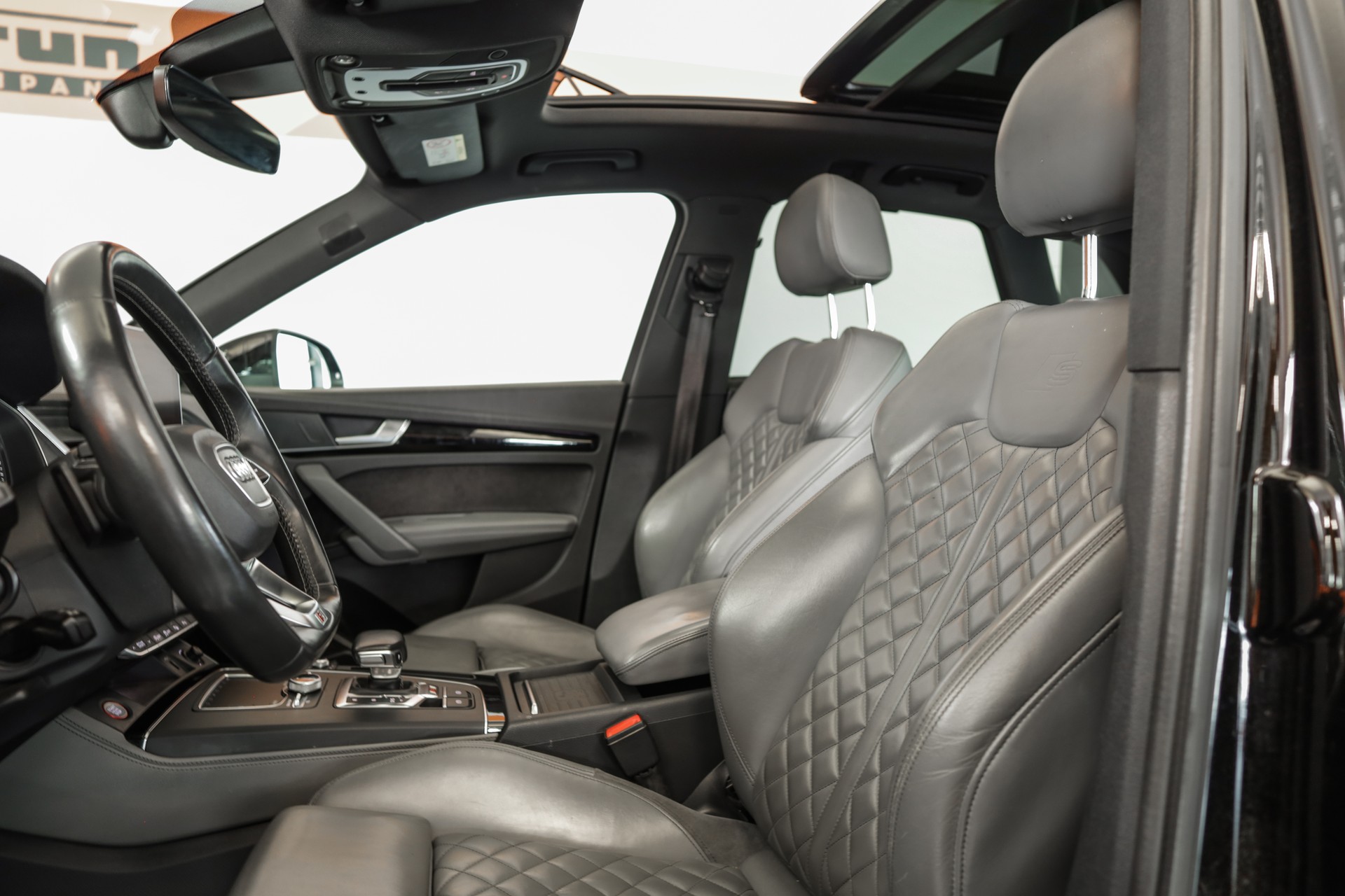 AUDI SQ5 3.0 TFSI quattro S-tronic-image-10