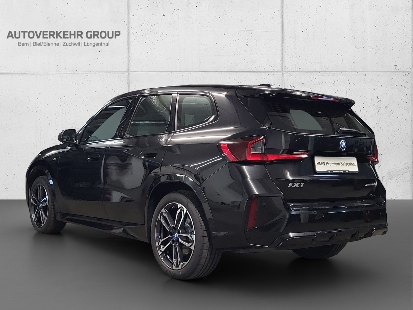 BMW iX1 xDrive 30 M Sport-image-6