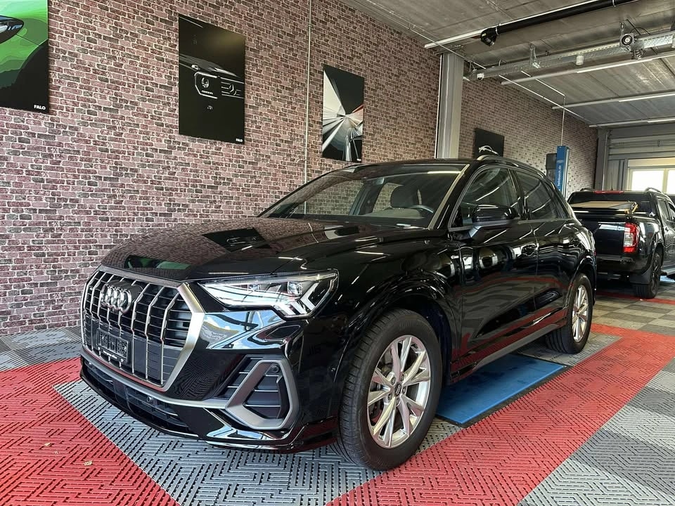 AUDI Q3 40 TFSI S line quattro S-tronic