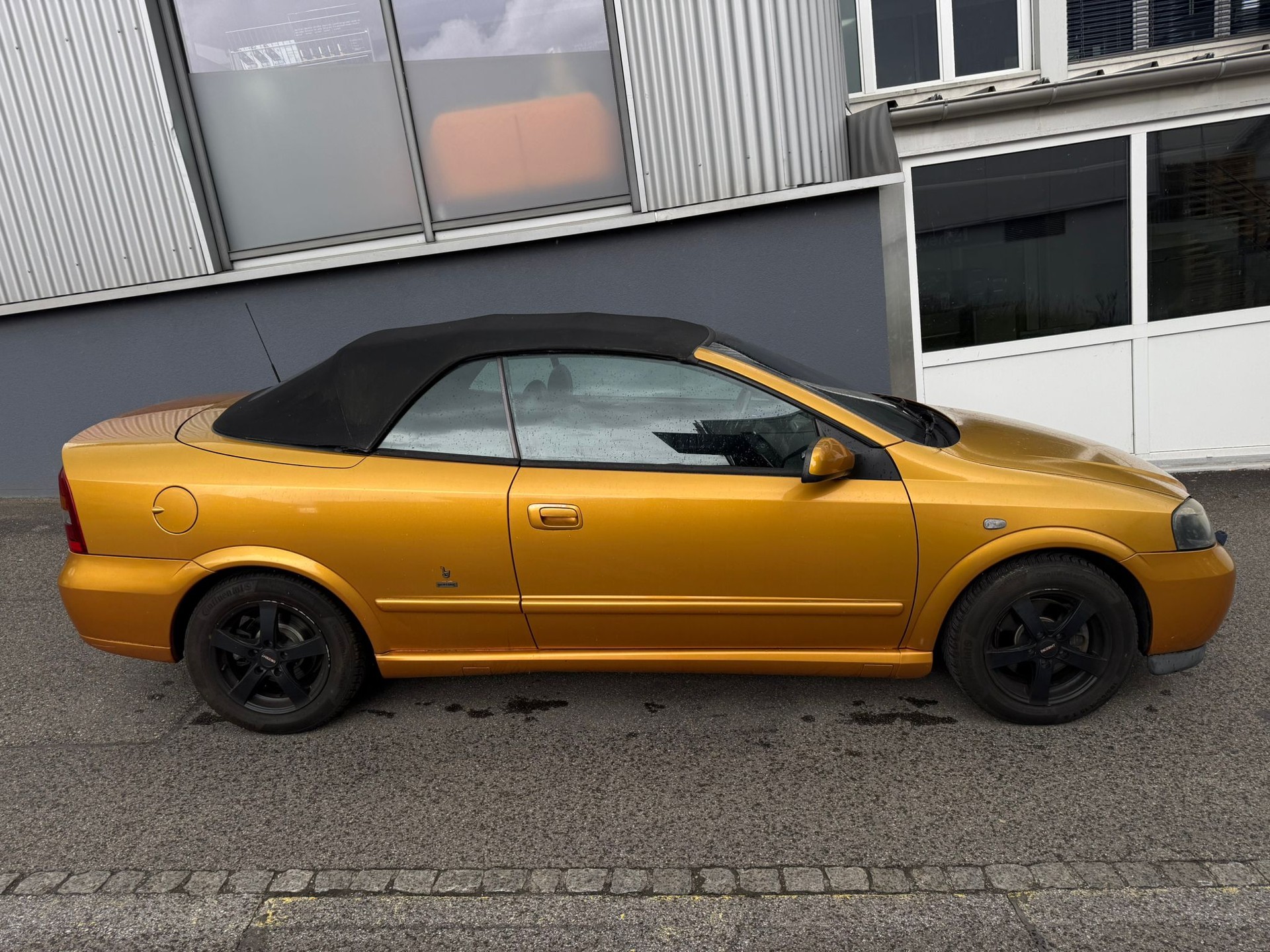 OPEL Astra Cabriolet 1.8i 16V Bertone Edition-image-3